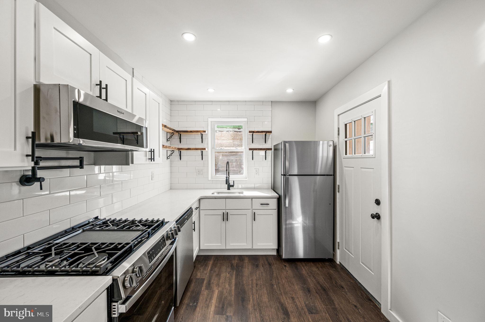 FORGOTTEN BOTTOM - Residential