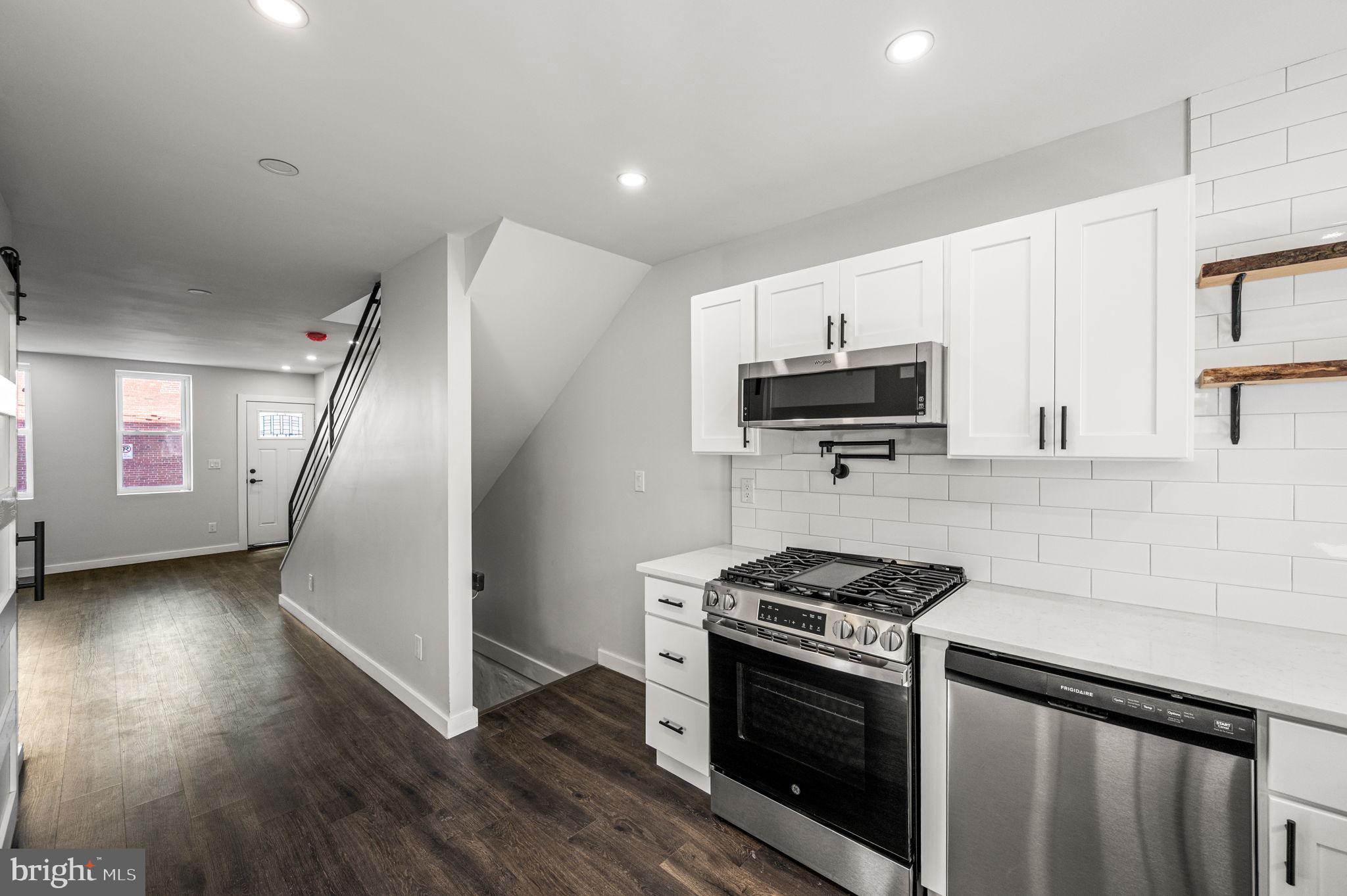 FORGOTTEN BOTTOM - Residential