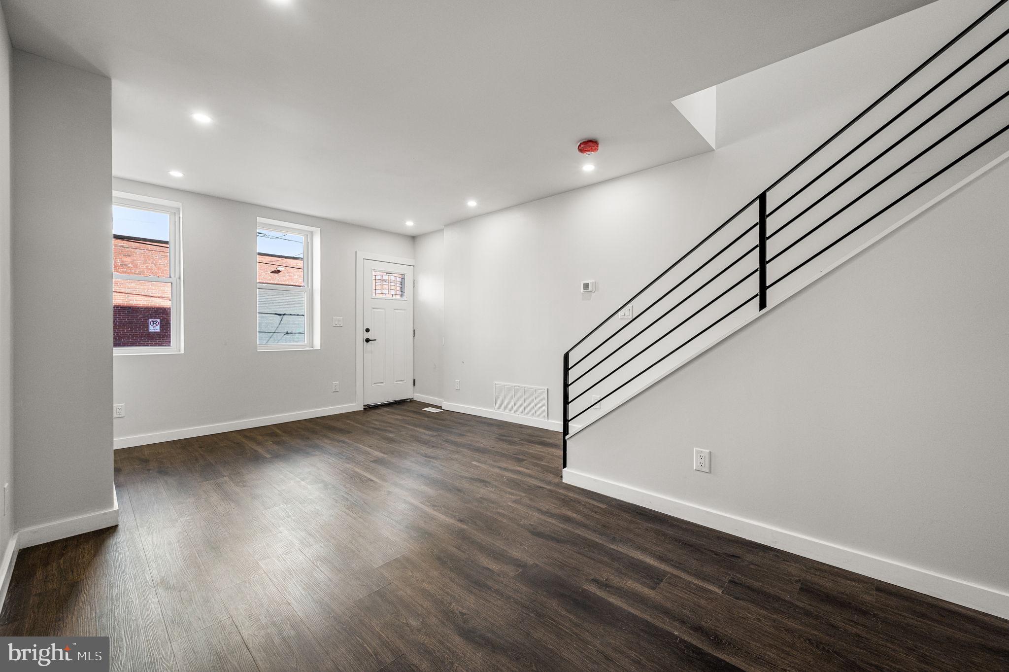 FORGOTTEN BOTTOM - Residential