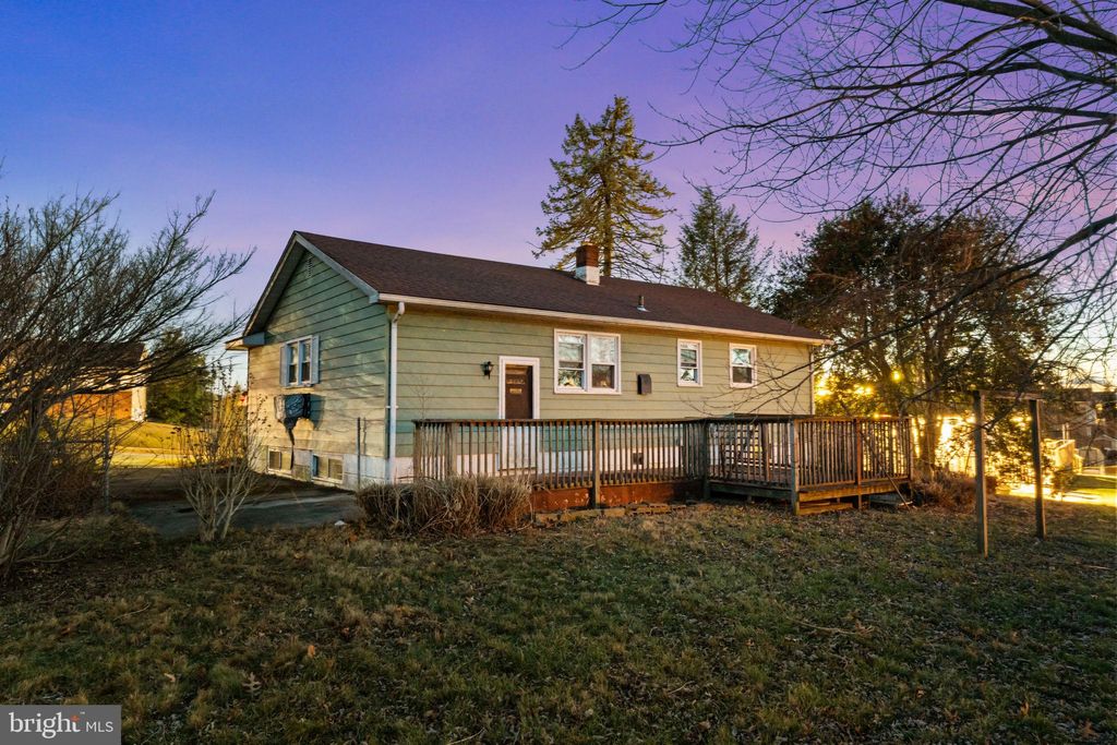 Photo of 3723 Ridgewood Lane, BROOKHAVEN, PA 19015 (MLS # PADE2105282)