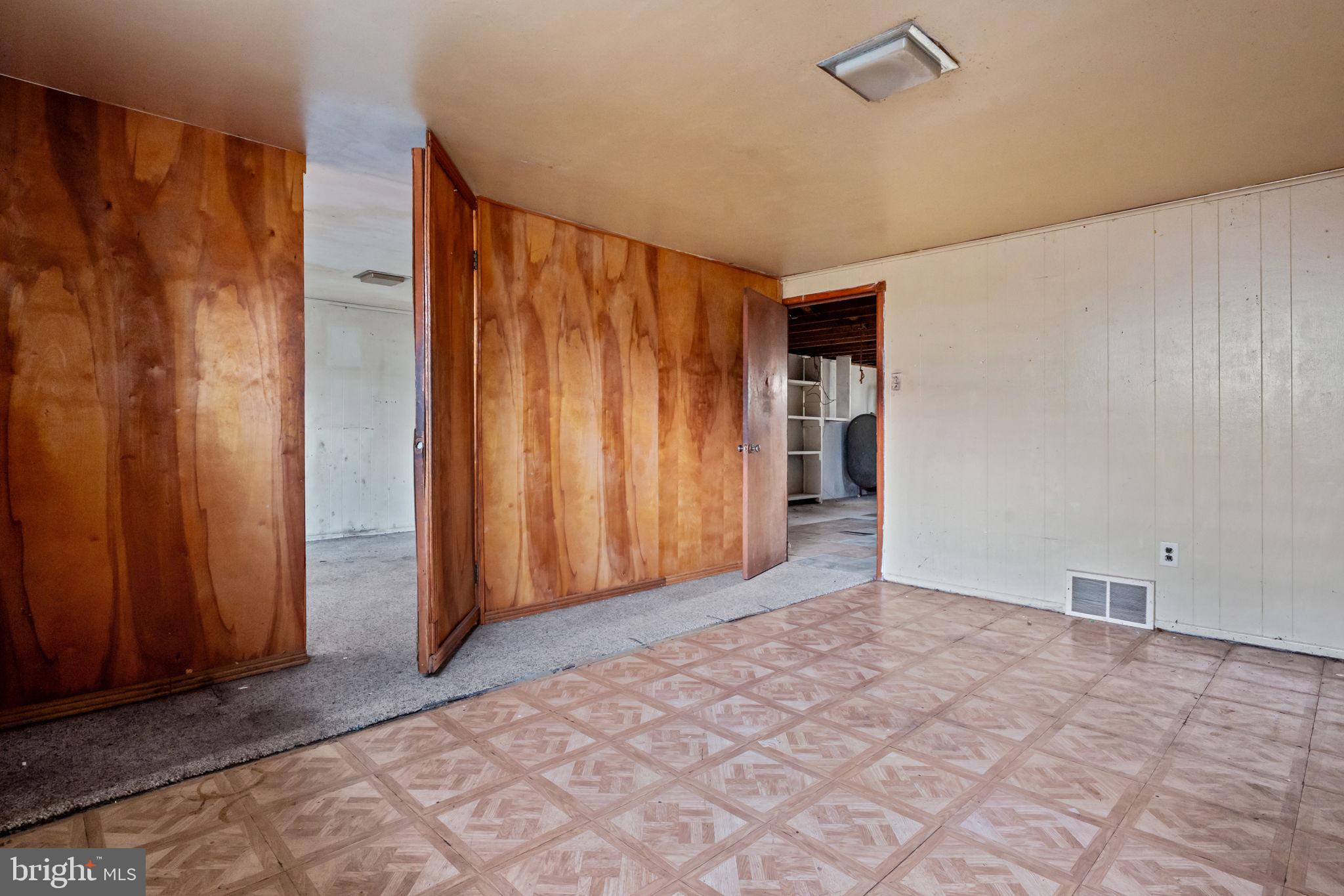 BROOKHAVEN - Residential