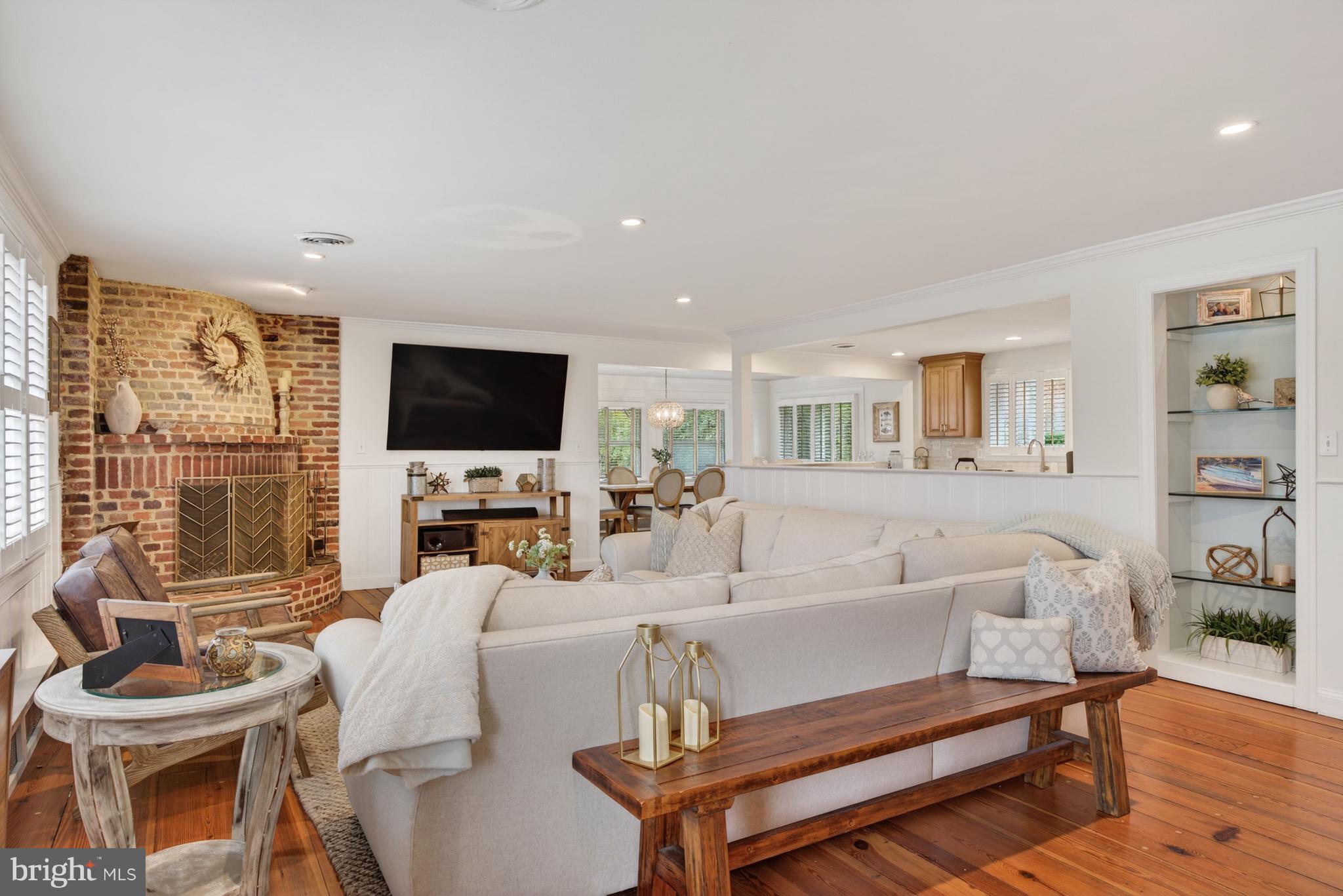 LOCH HAVEN BEACH - Residential