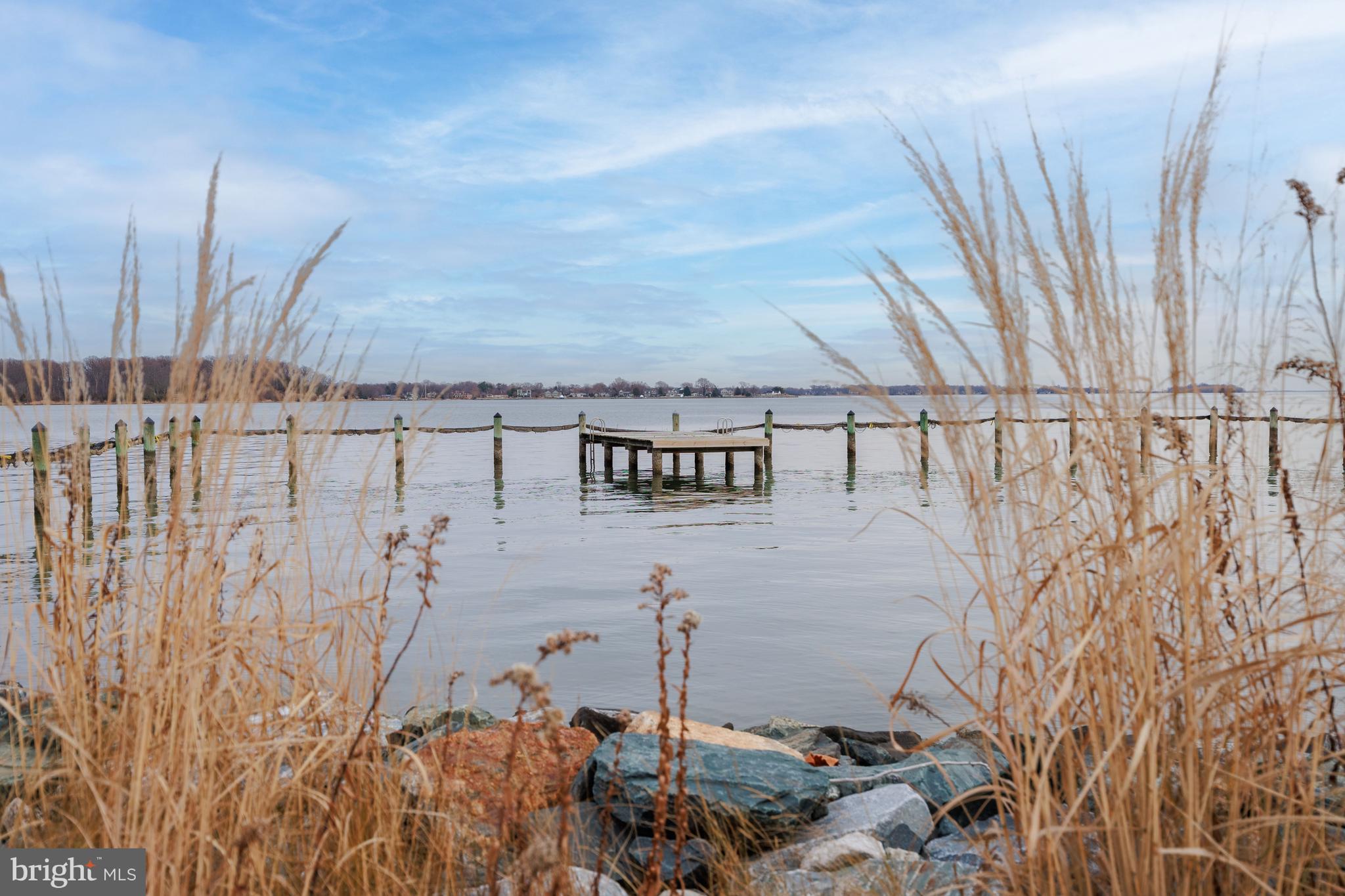 LOCH HAVEN BEACH - Residential