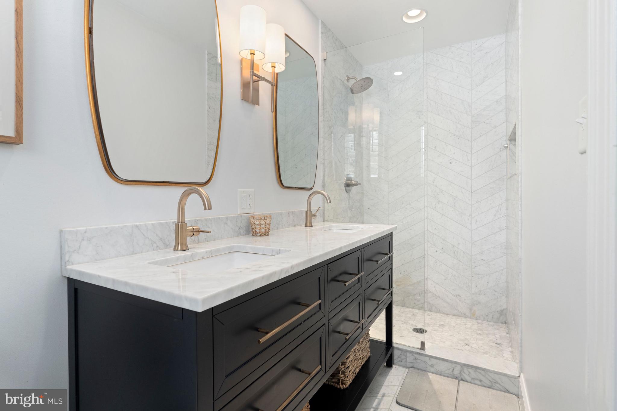 LOCH HAVEN BEACH - Residential