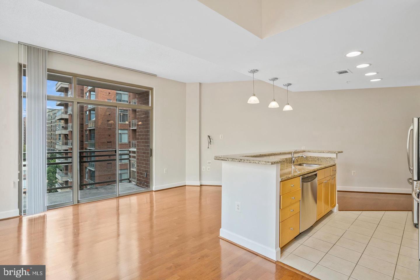 3650 S GLEBE ROAD 638
