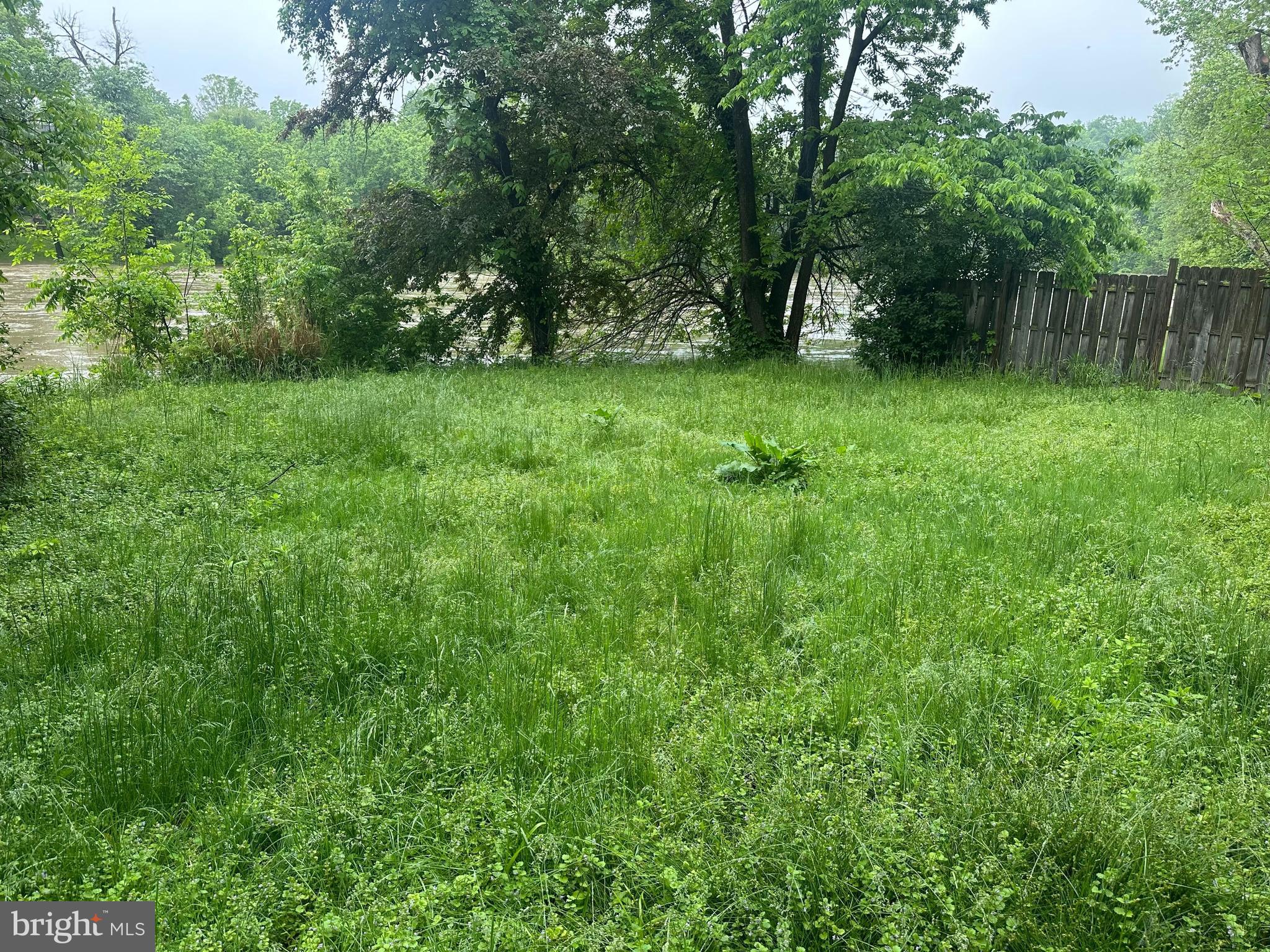 4105 SEARS RUN DRIVE