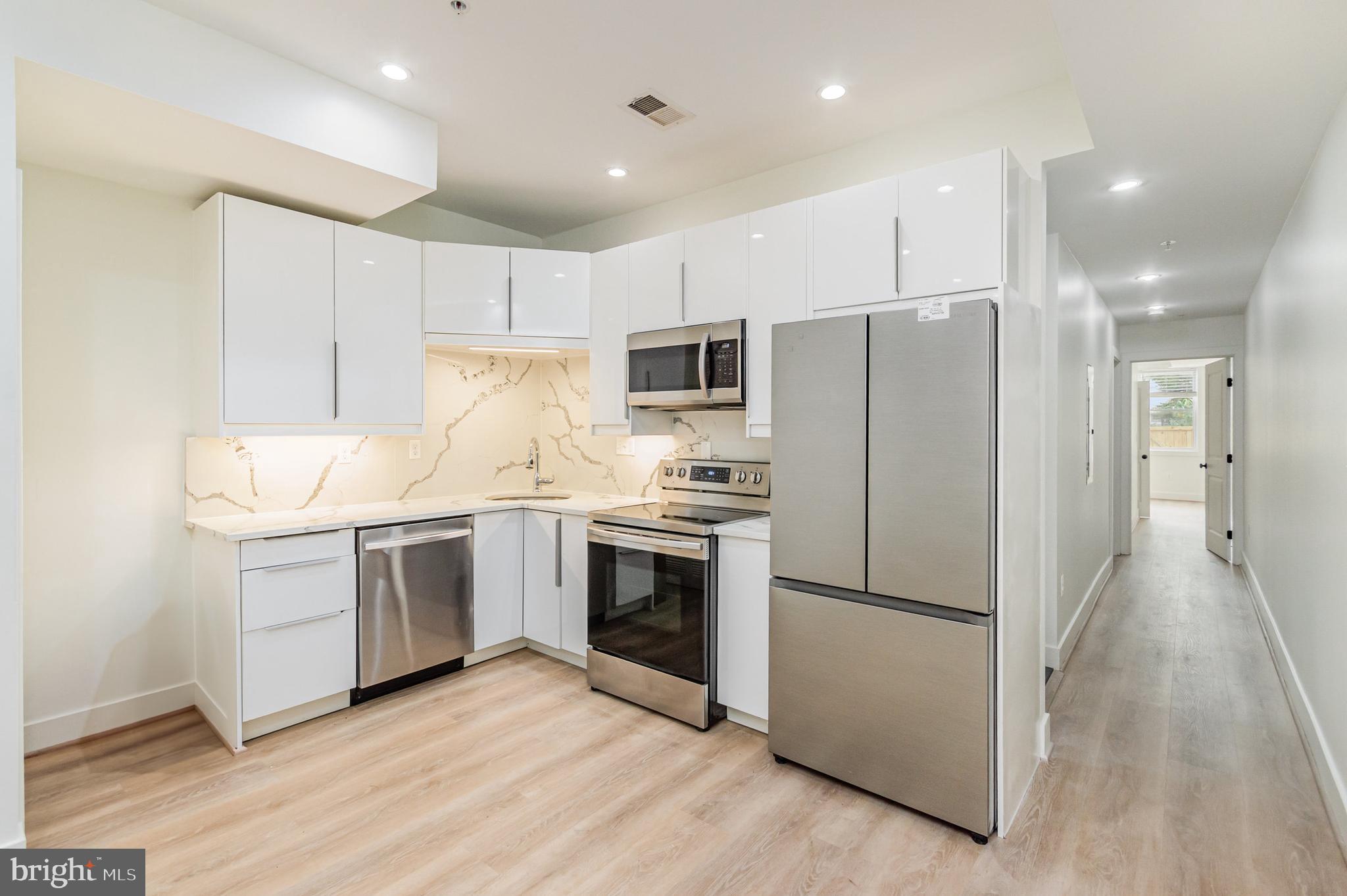 429 20TH STREET NE 1