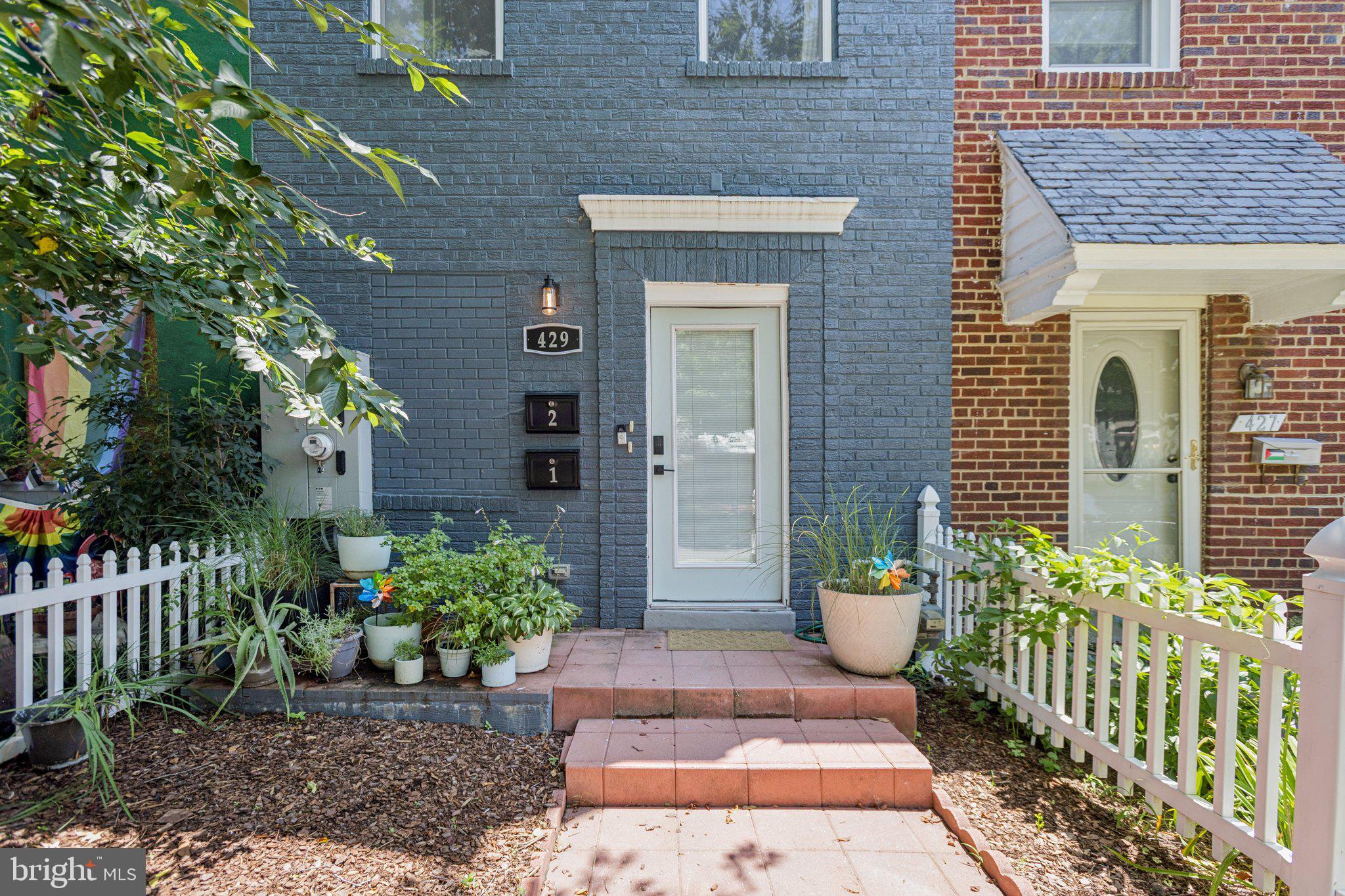 429 20TH STREET NE 1