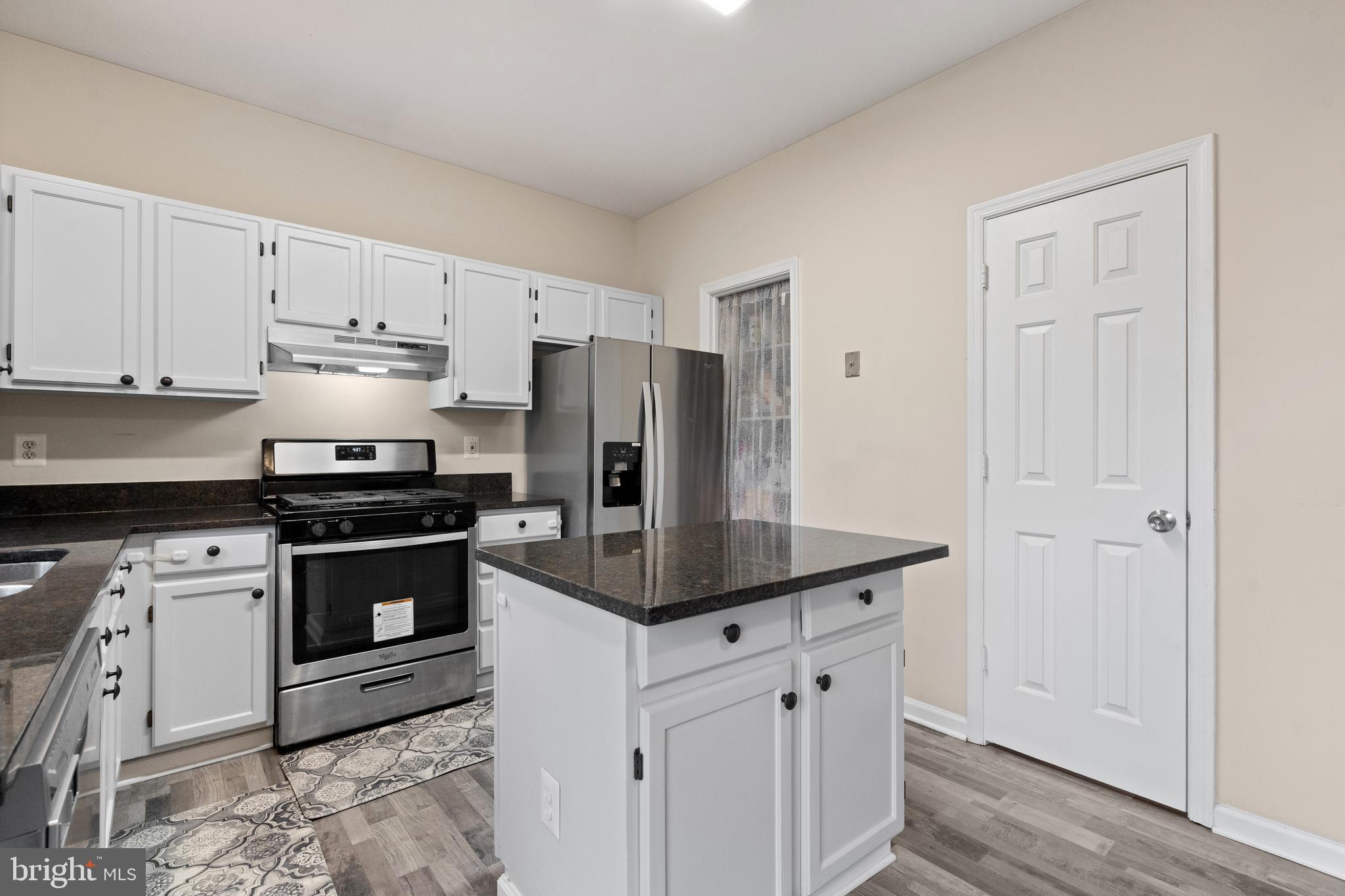 CARNABY SQUARE - Residential