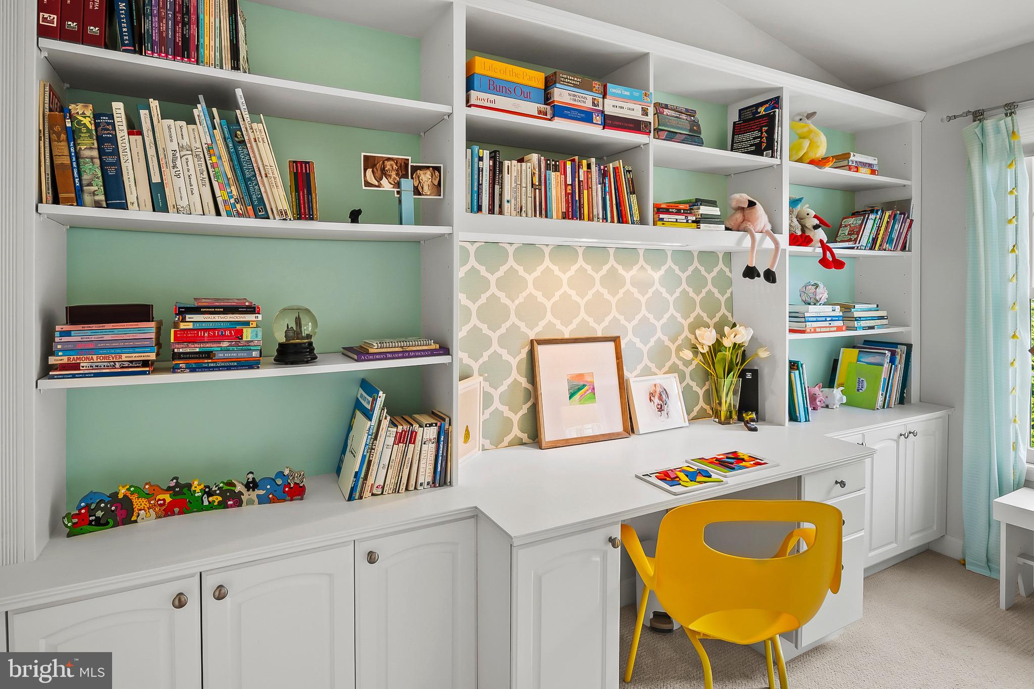 TURF VALLEY OVERLOOK - Residential