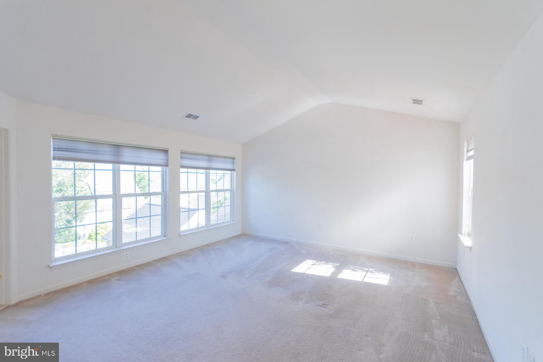 HUNTFIELD - Residential