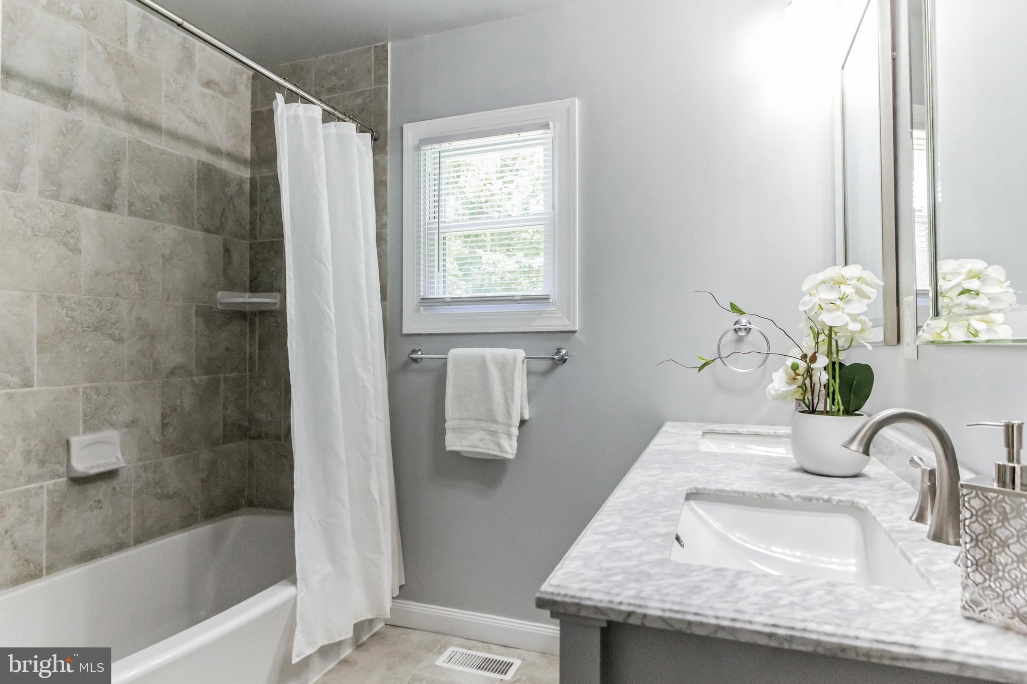 BRIGHTON - Residential