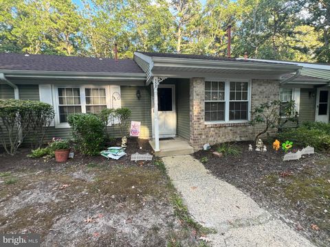 152 CLUB PLACE GALLOWAY NJ 08205