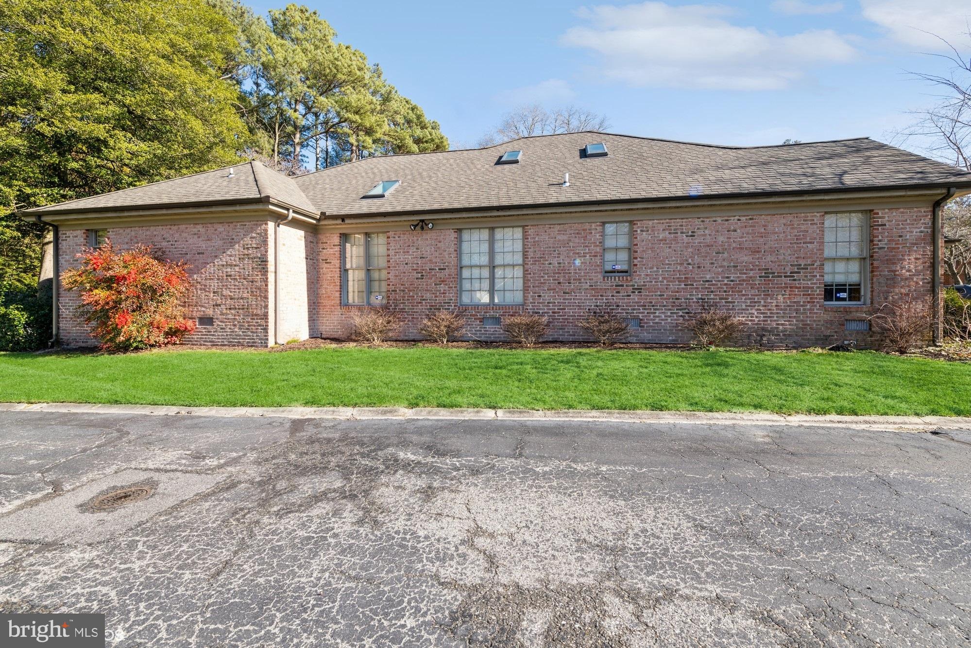 VILLAGE IN THE PARK - Residential