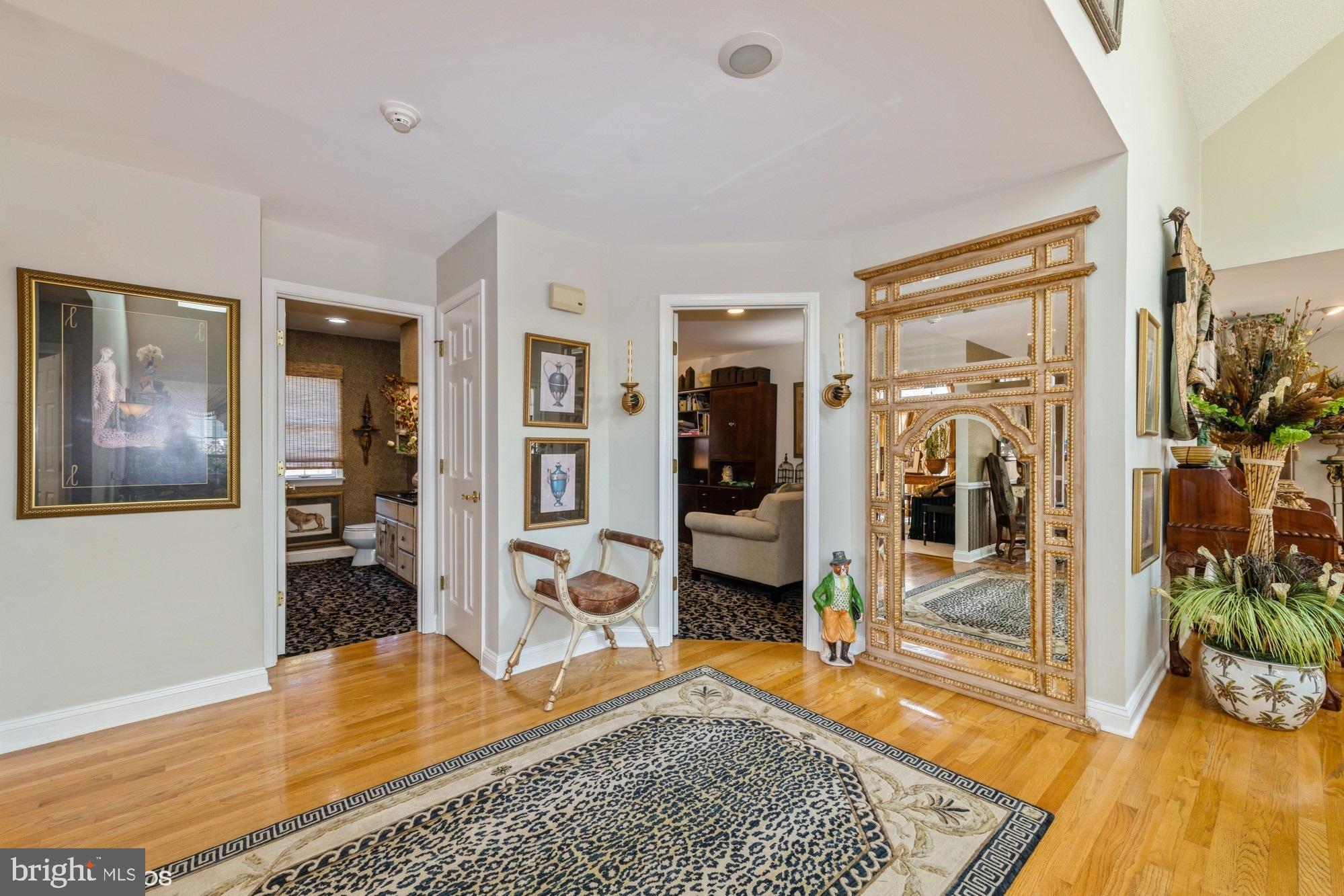 VILLAGE IN THE PARK - Residential