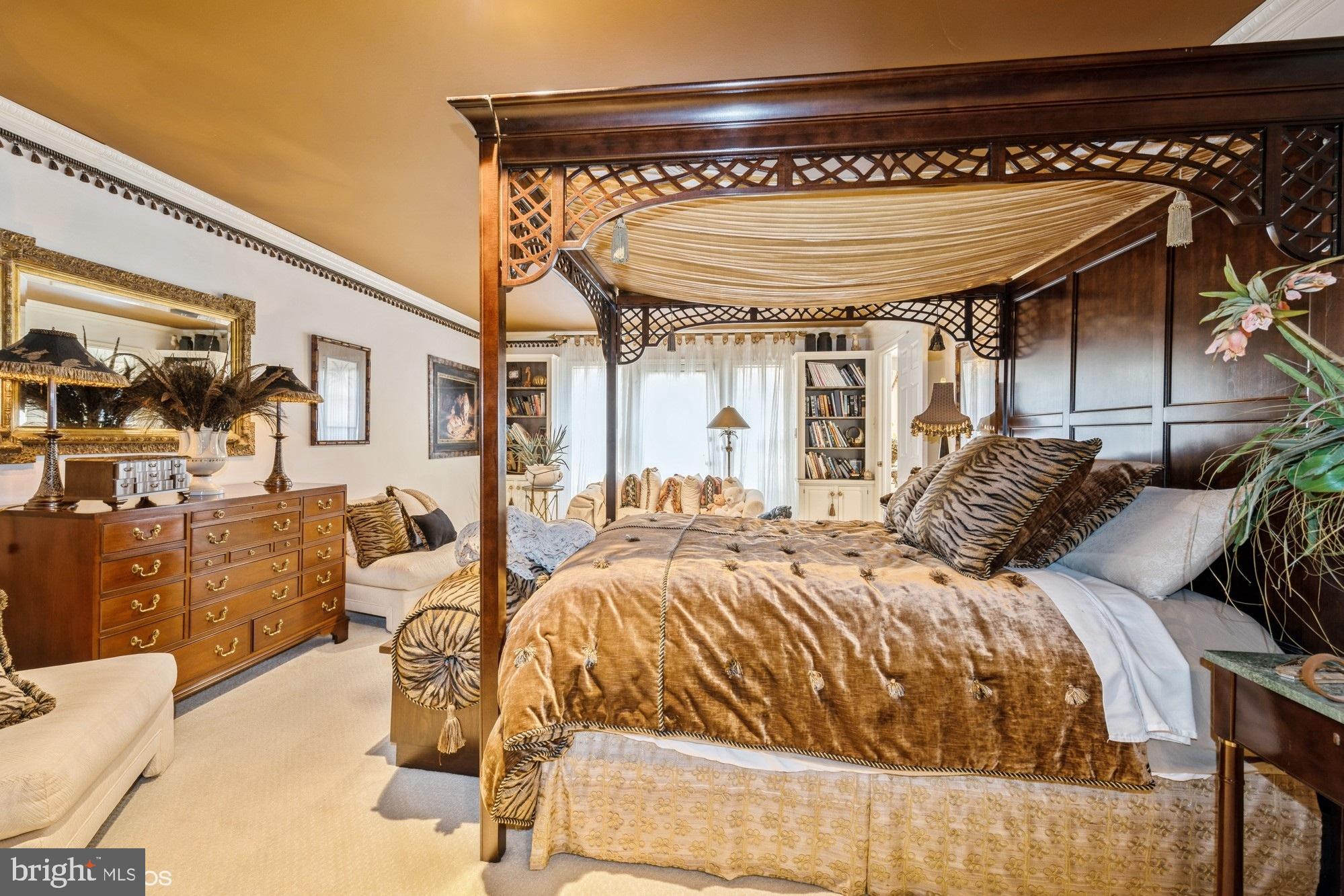 VILLAGE IN THE PARK - Residential