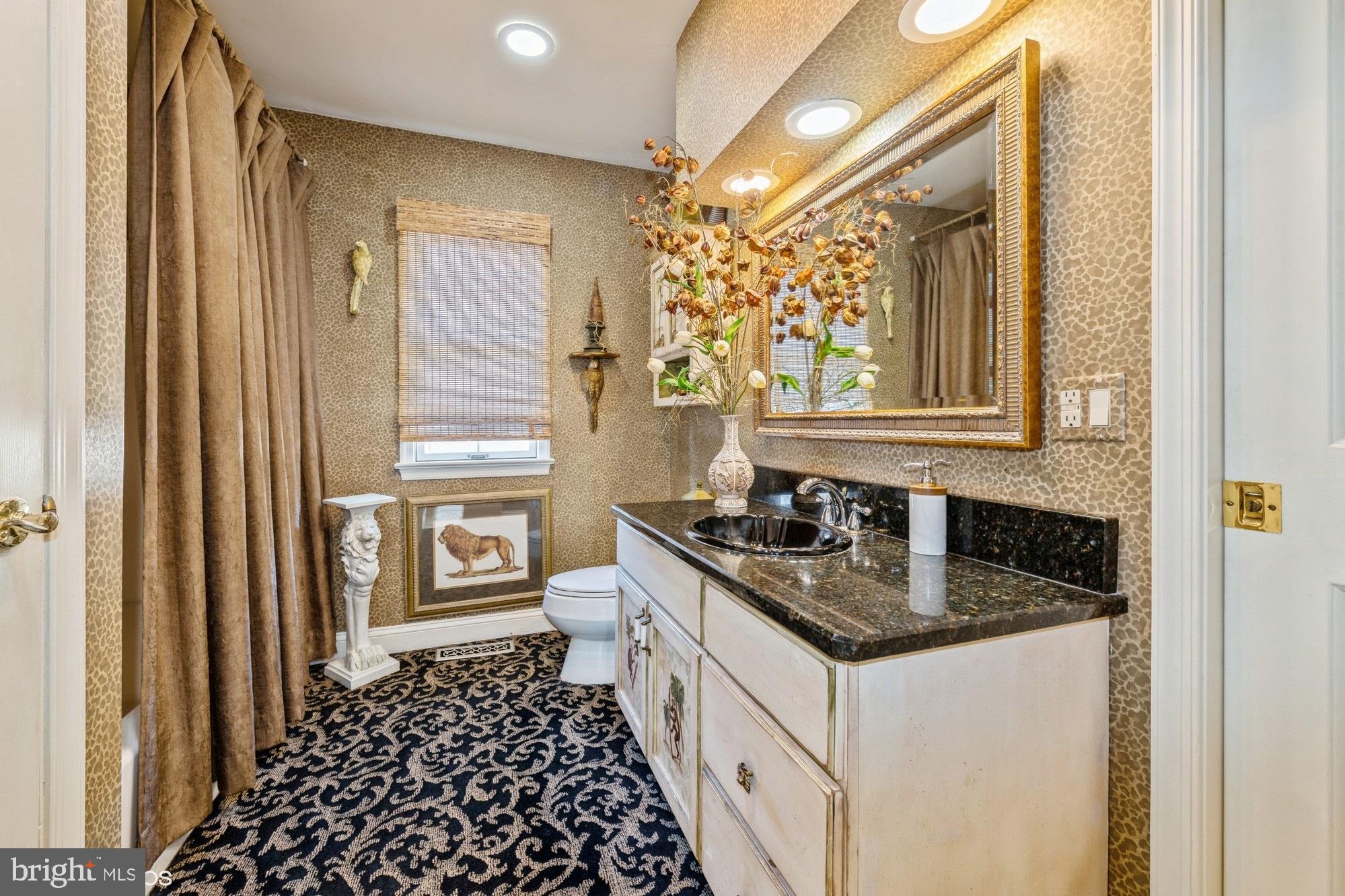 VILLAGE IN THE PARK - Residential