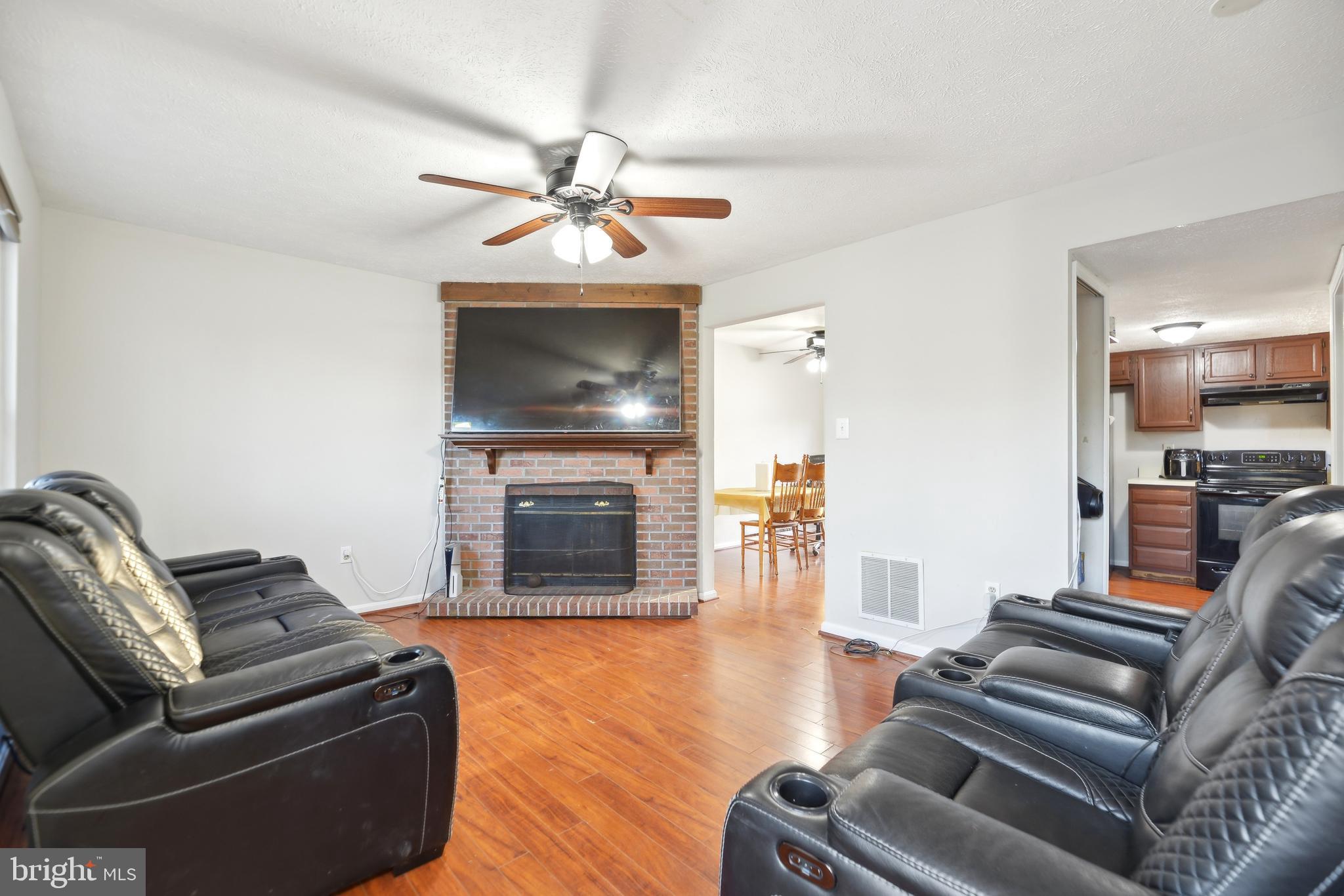 EXETER - Residential