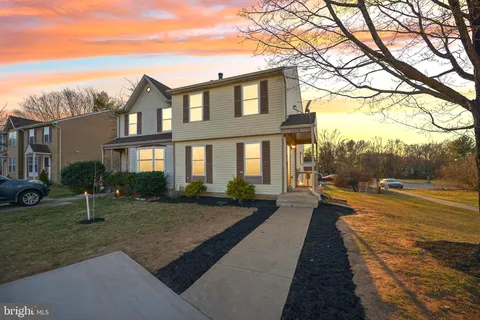 1002 Clymer Court NE, Leesburg, VA MLS: VALO2087772