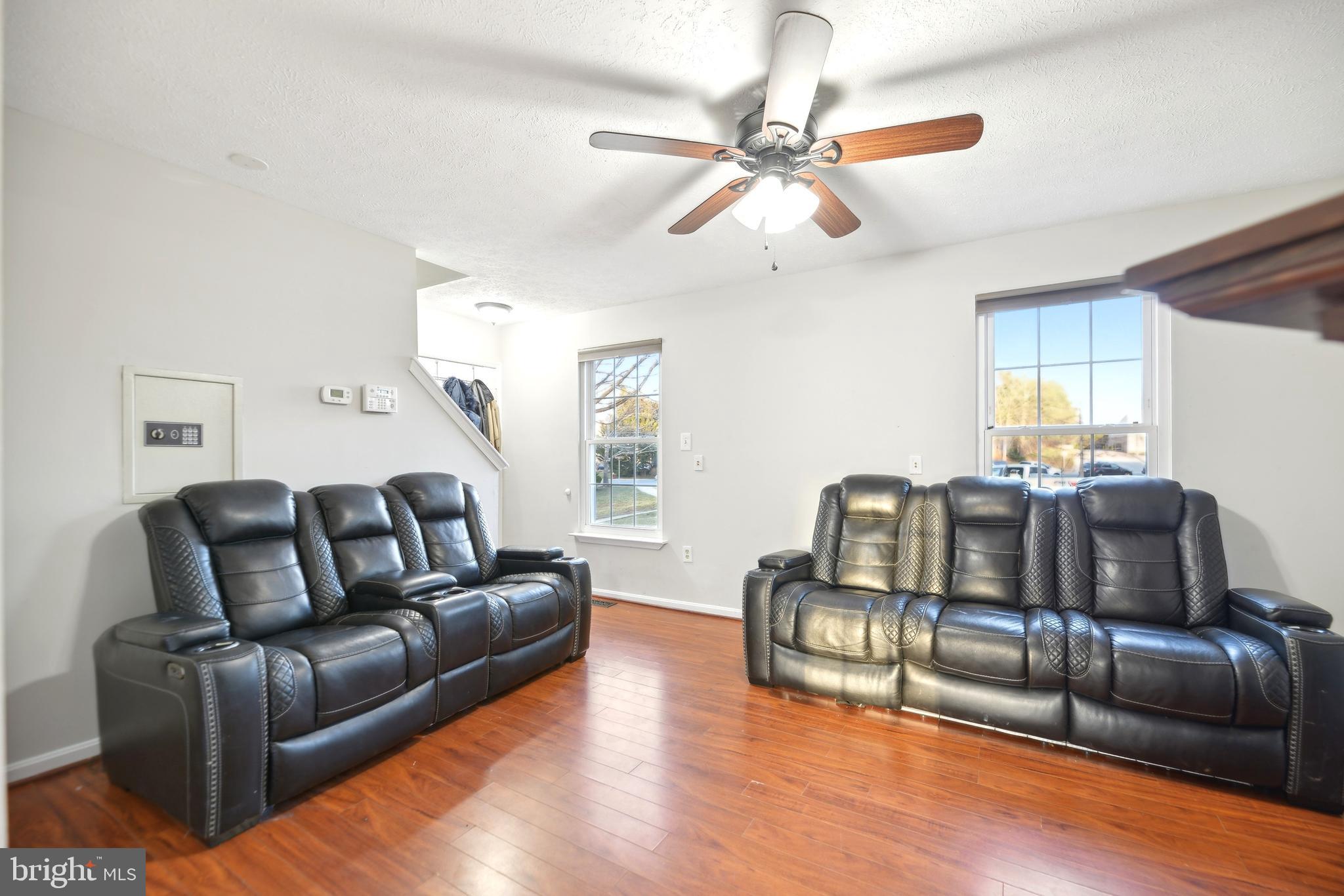 EXETER - Residential