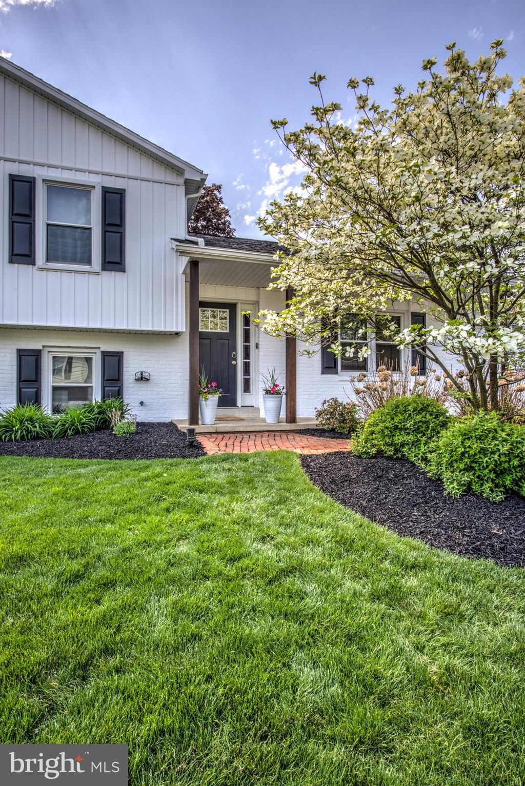 Photo of 428 LONGMEADOW RD, LANCASTER, PA 17601 (MLS # PALA2034338)