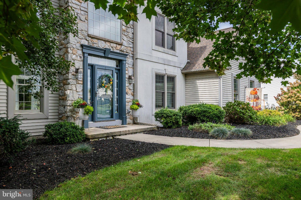 Photo of 118 Huntingwood Drive, LANCASTER, PA 17602 (MLS # PALA2095842)