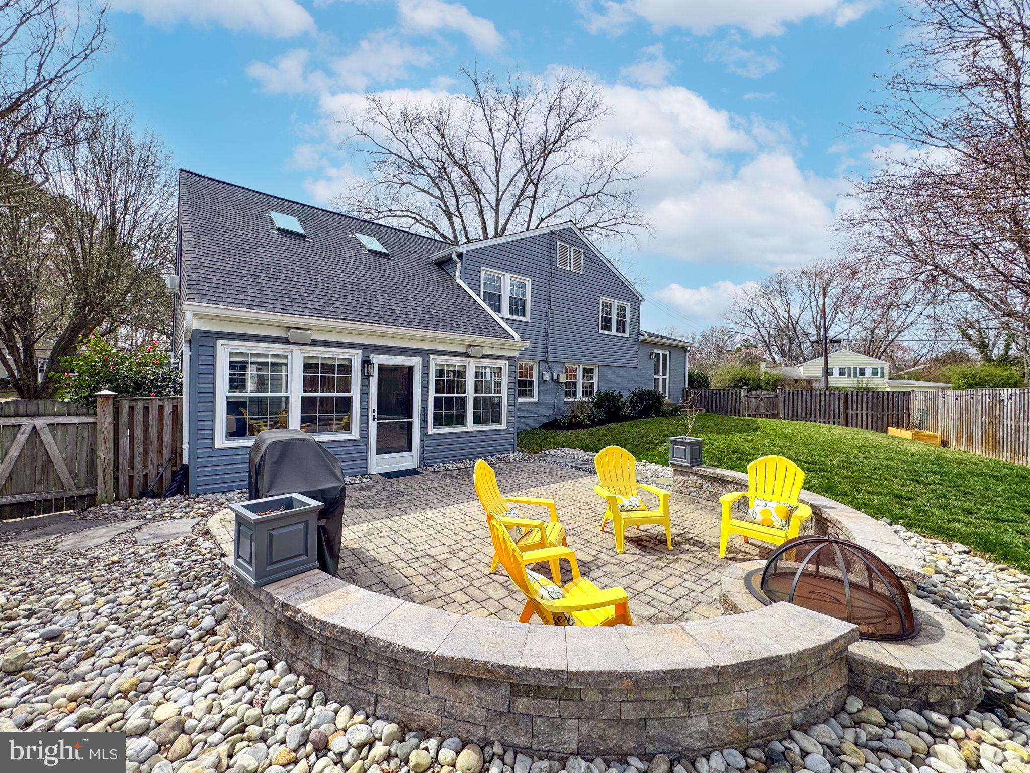 WAYNEWOOD - Residential