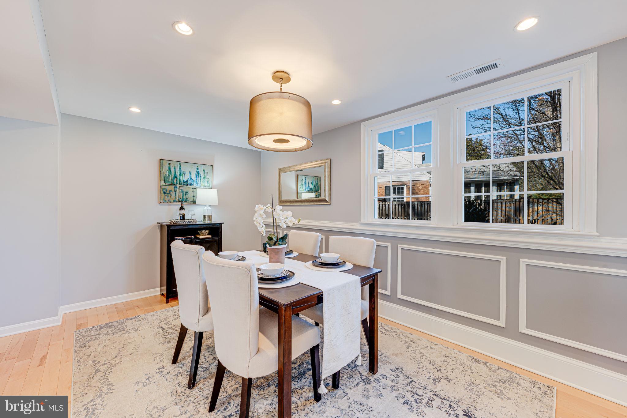 WAYNEWOOD - Residential