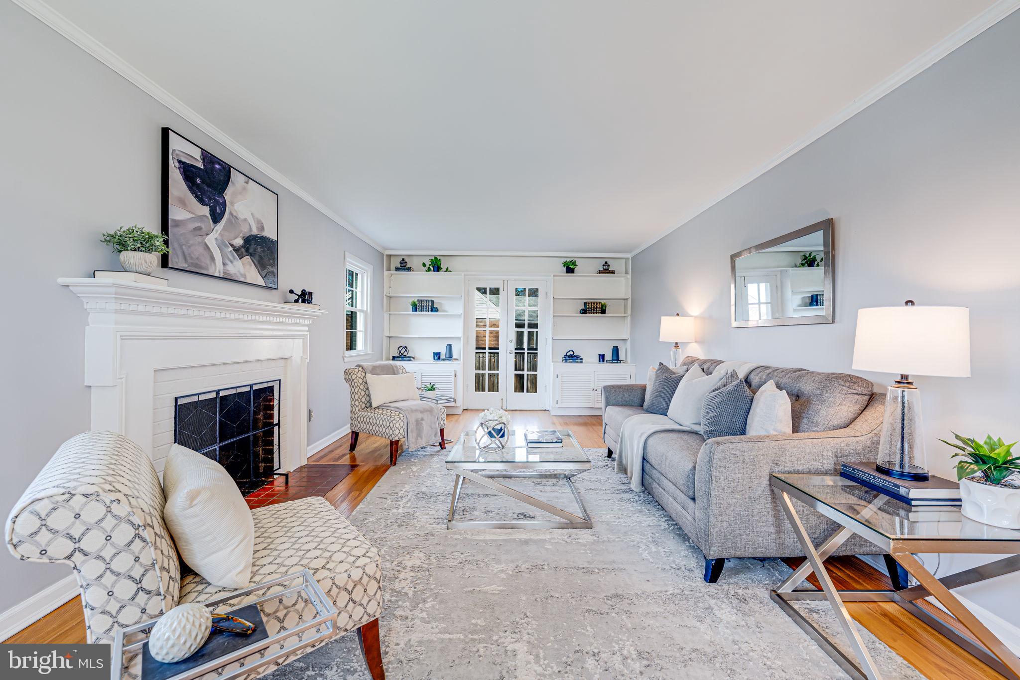 WAYNEWOOD - Residential