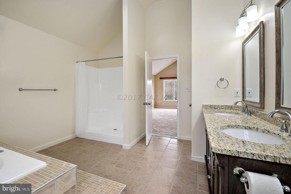 GULL CREEK ESTATES - Residential