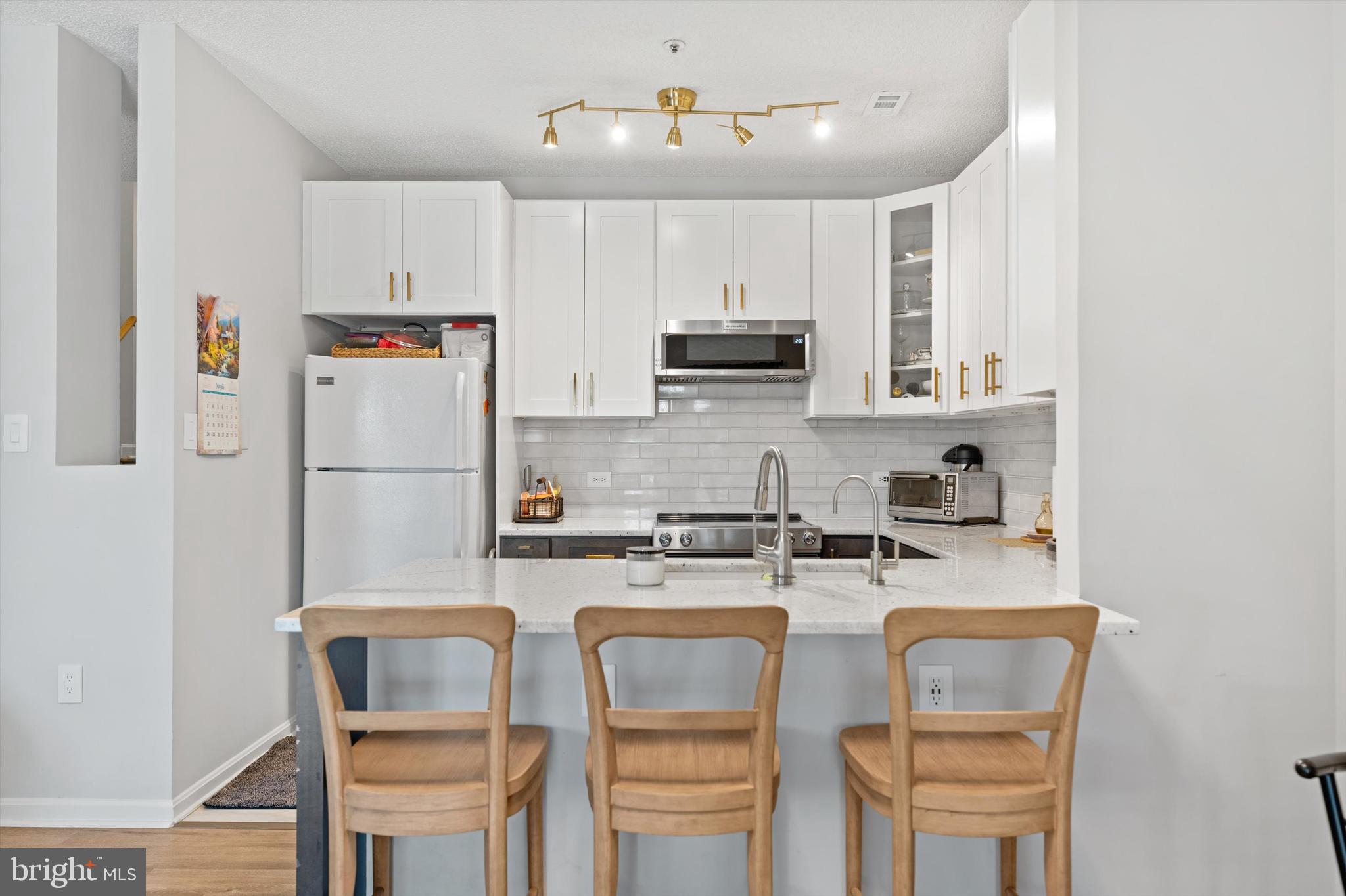 247 S PICKETT STREET S S 302