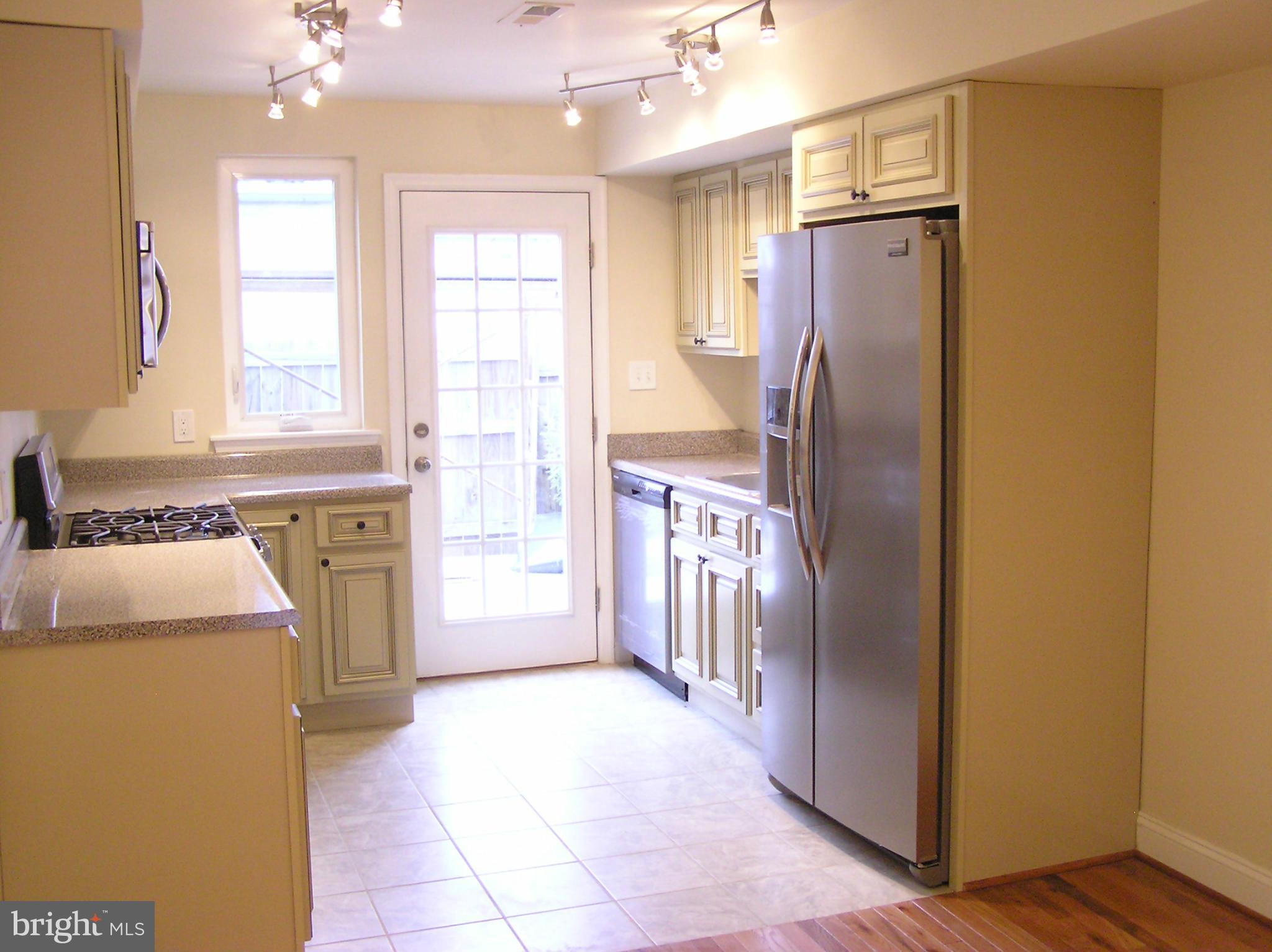 FELLS POINT HISTORIC DISTRICT - Residential Lease