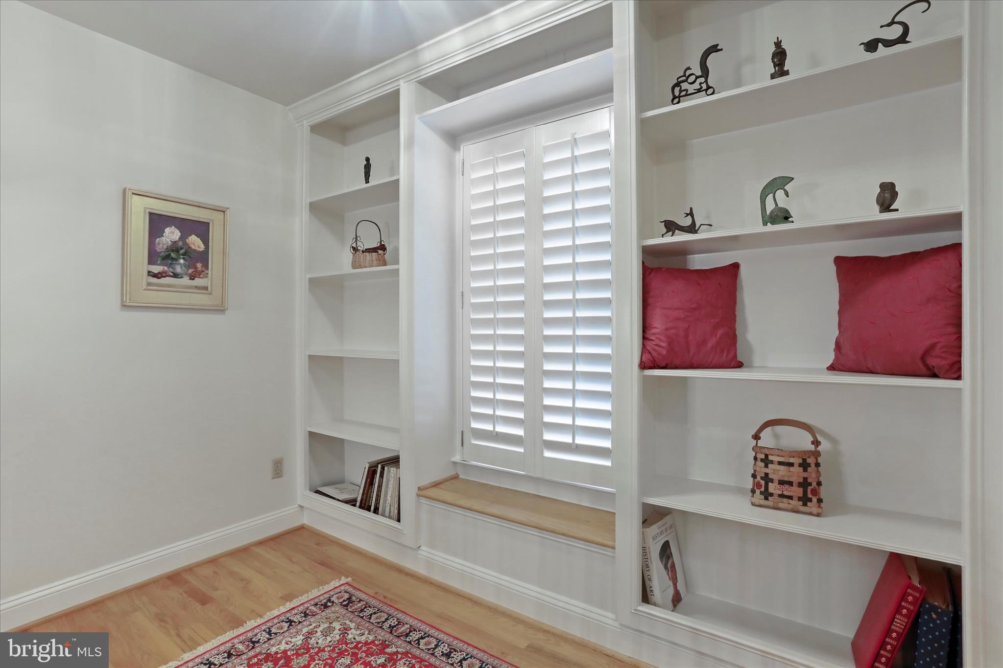 HERMITAGE - Residential