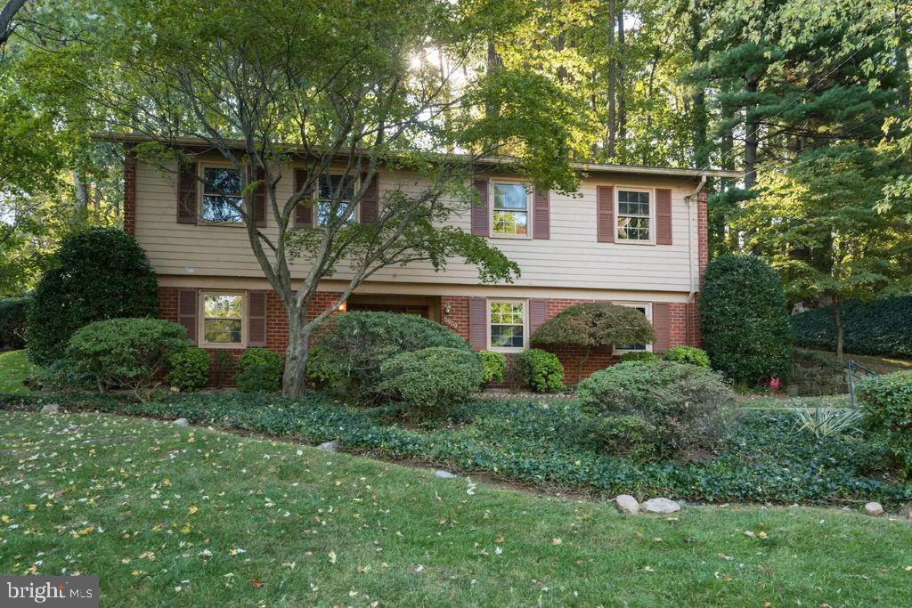 3909 FOREST GROVE DRIVE