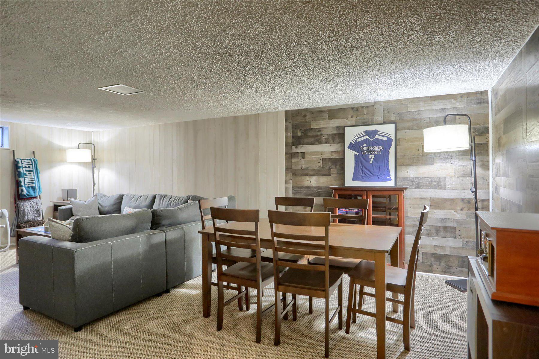 FAIRVIEW PARK - Residential