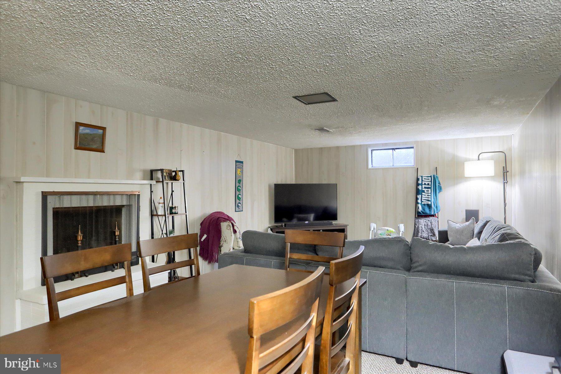 FAIRVIEW PARK - Residential