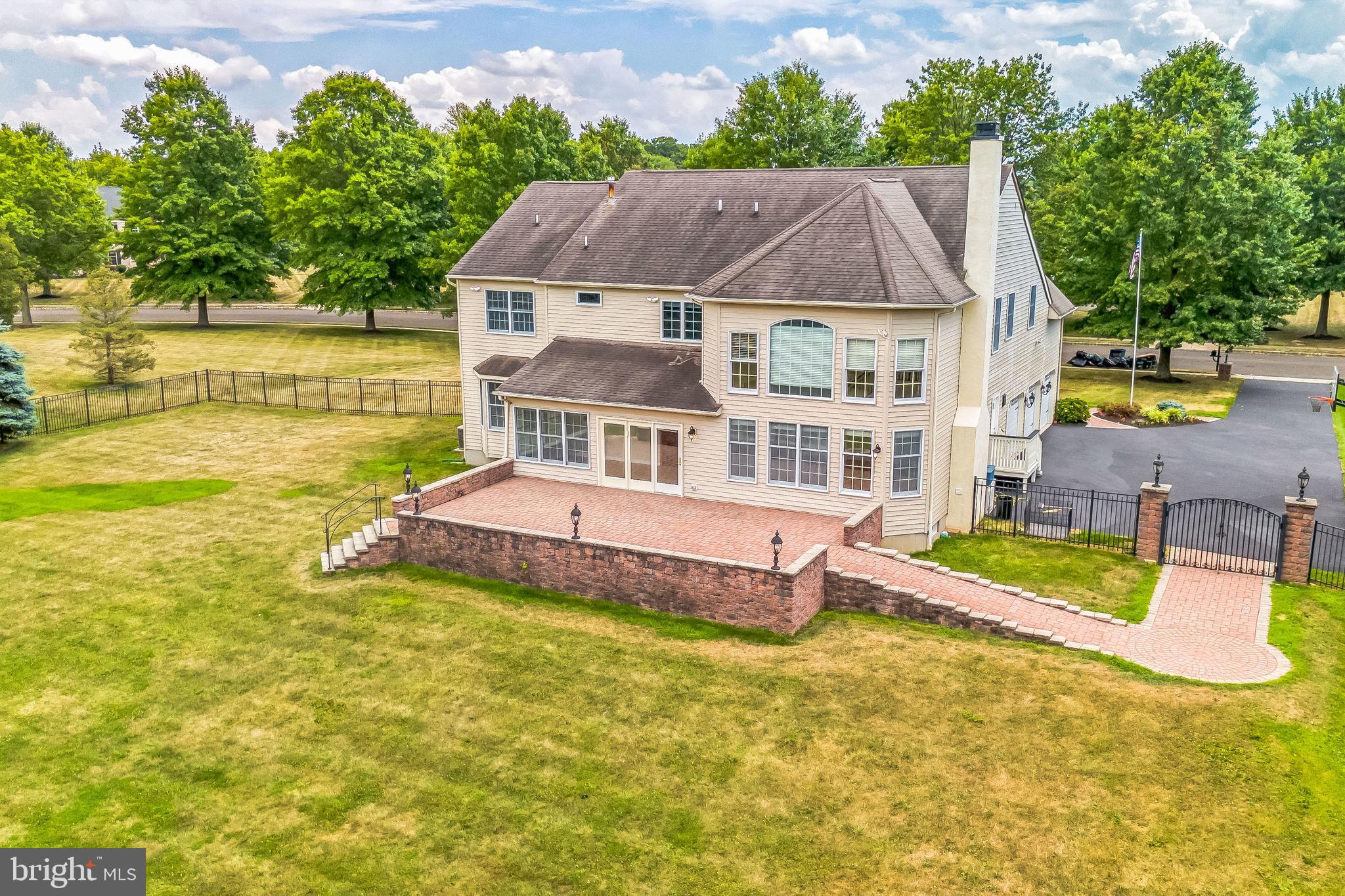 DEVONSHIRE - Residential