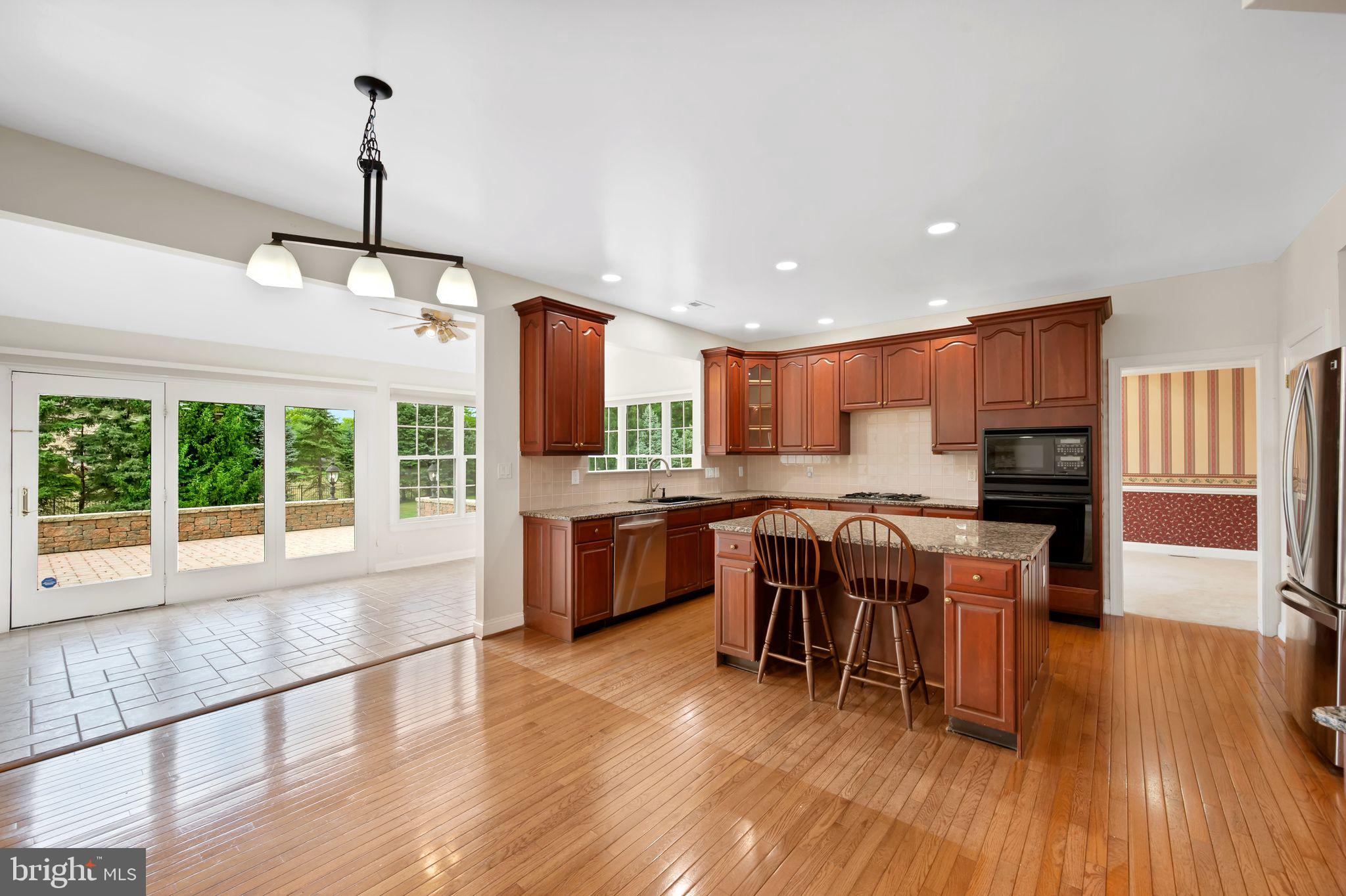 DEVONSHIRE - Residential