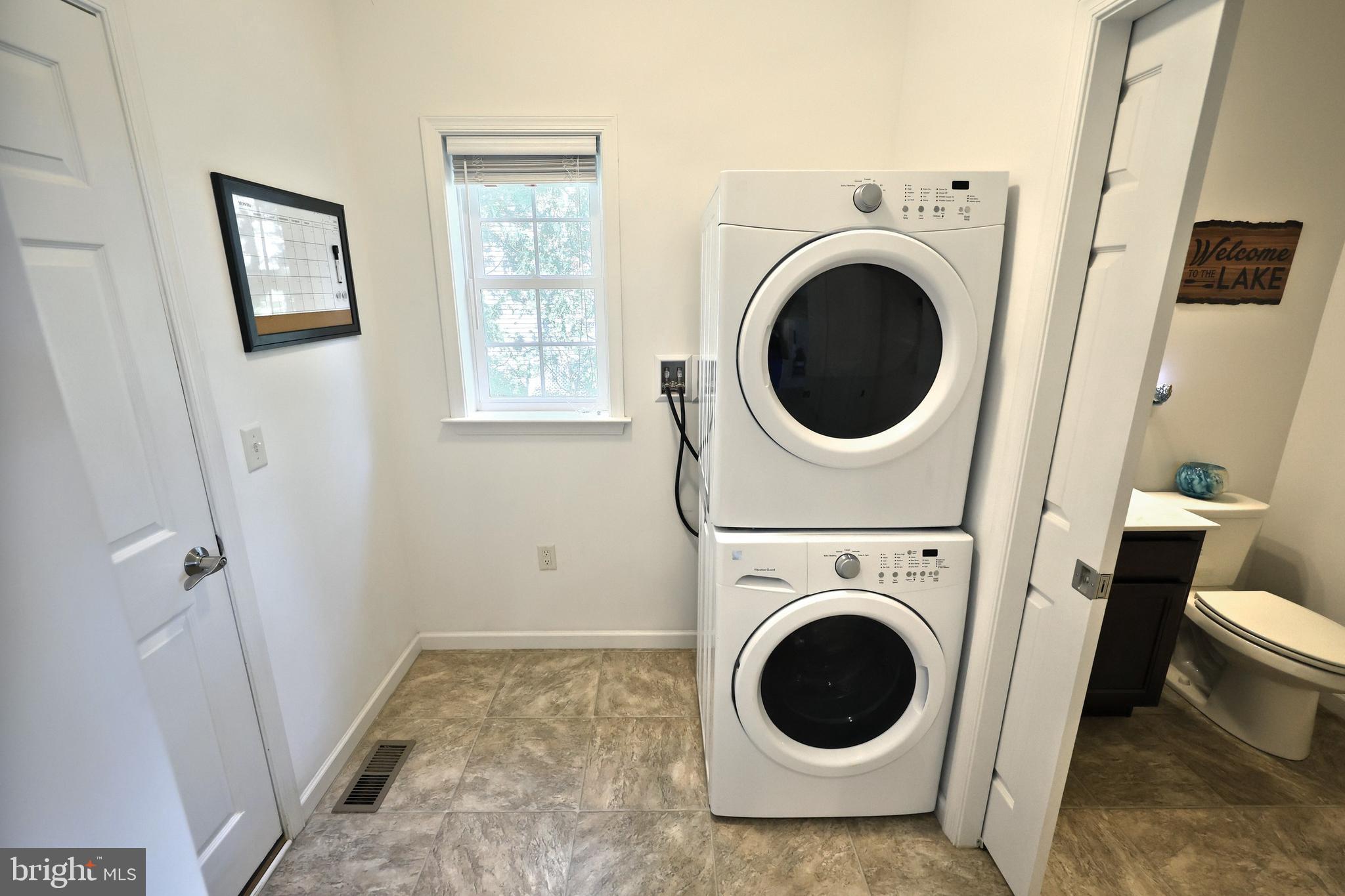 LAKE MEADE - Residential