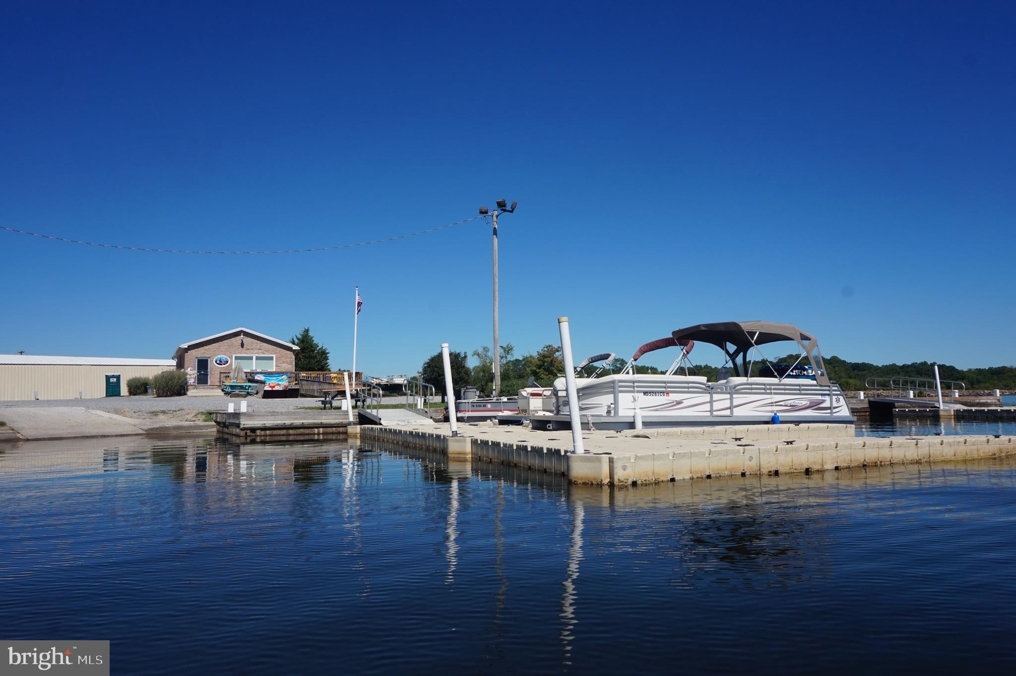 LAKE MEADE - Residential