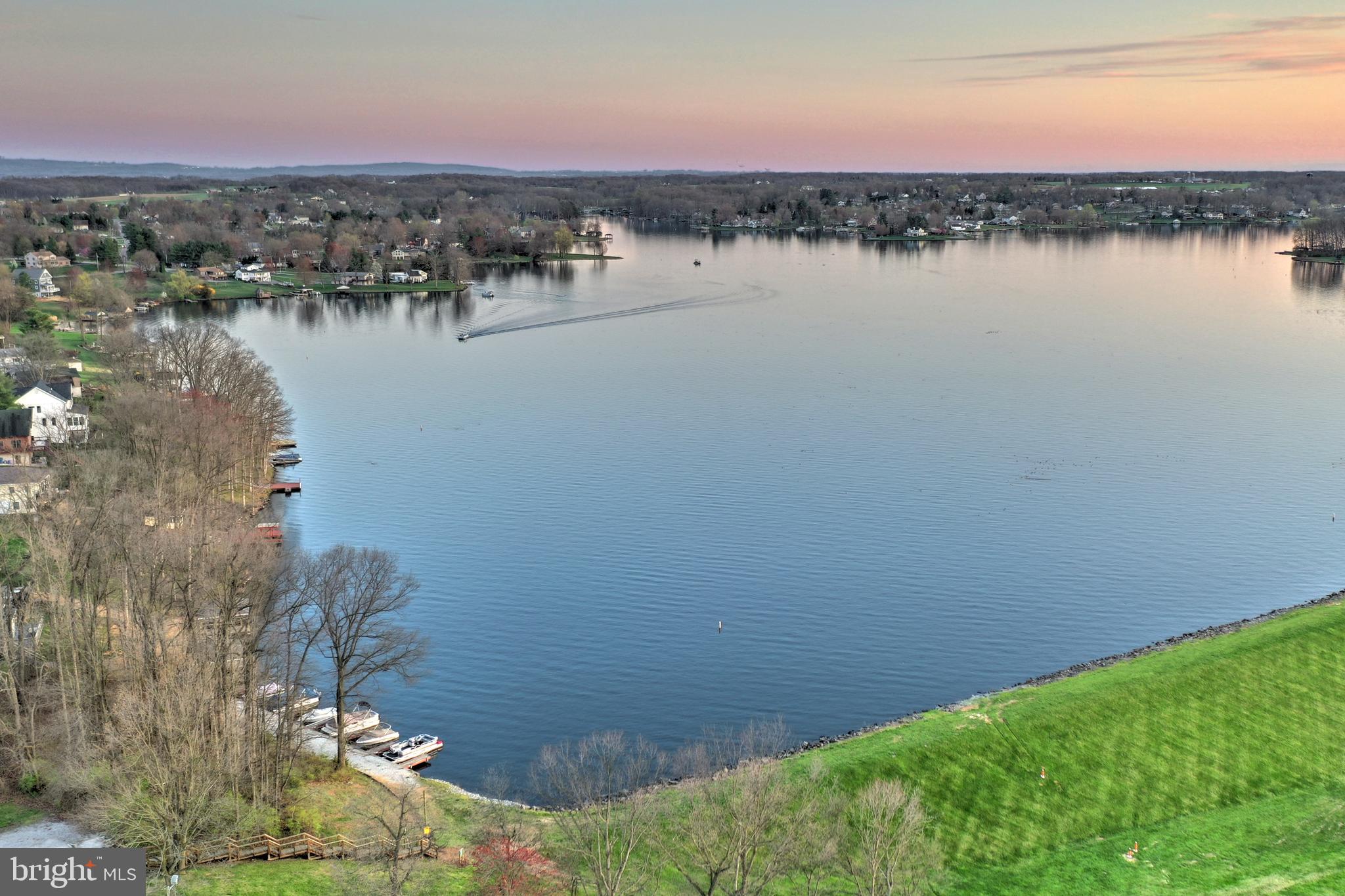 LAKE MEADE - Residential