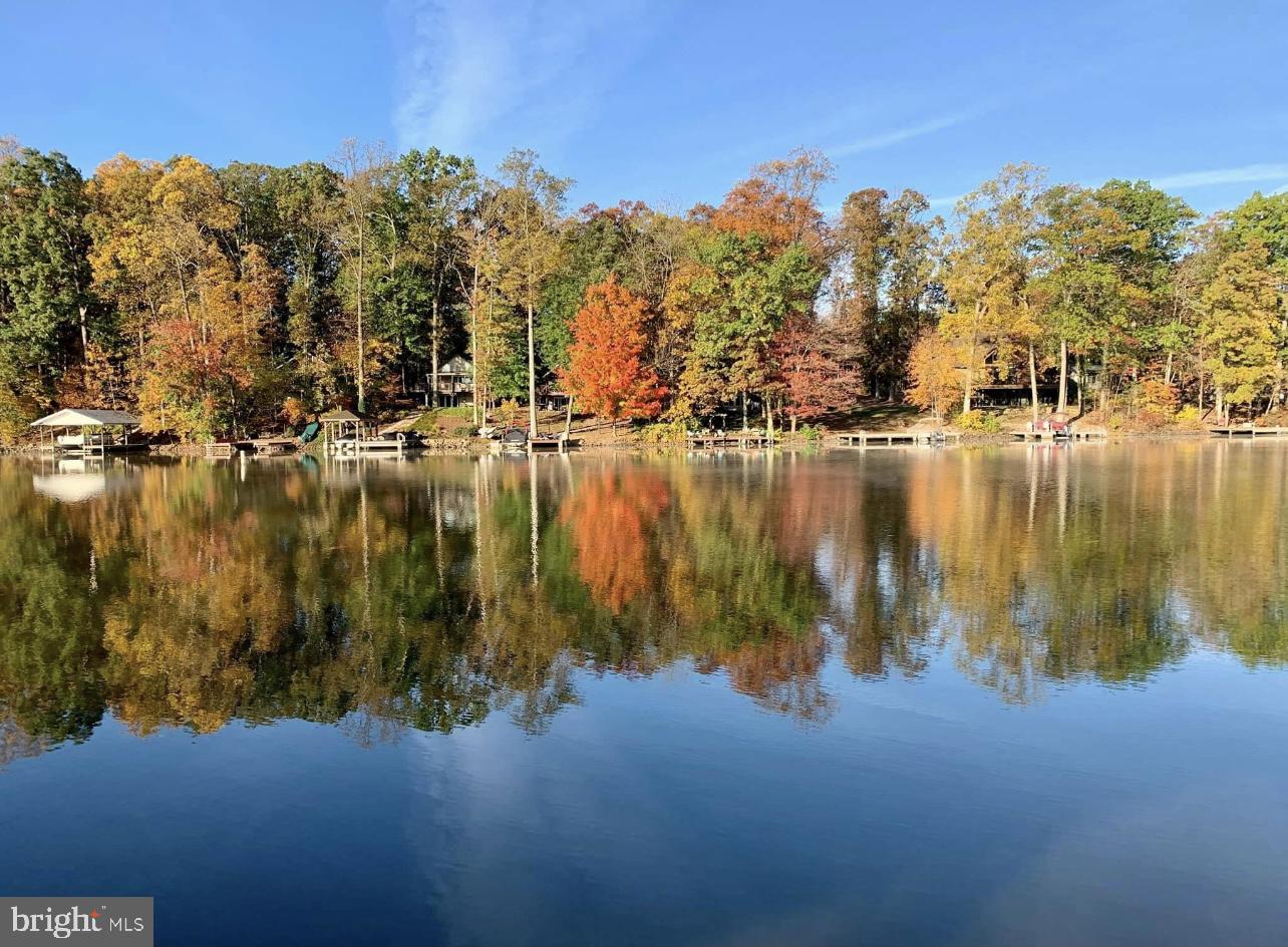 LAKE MEADE - Residential
