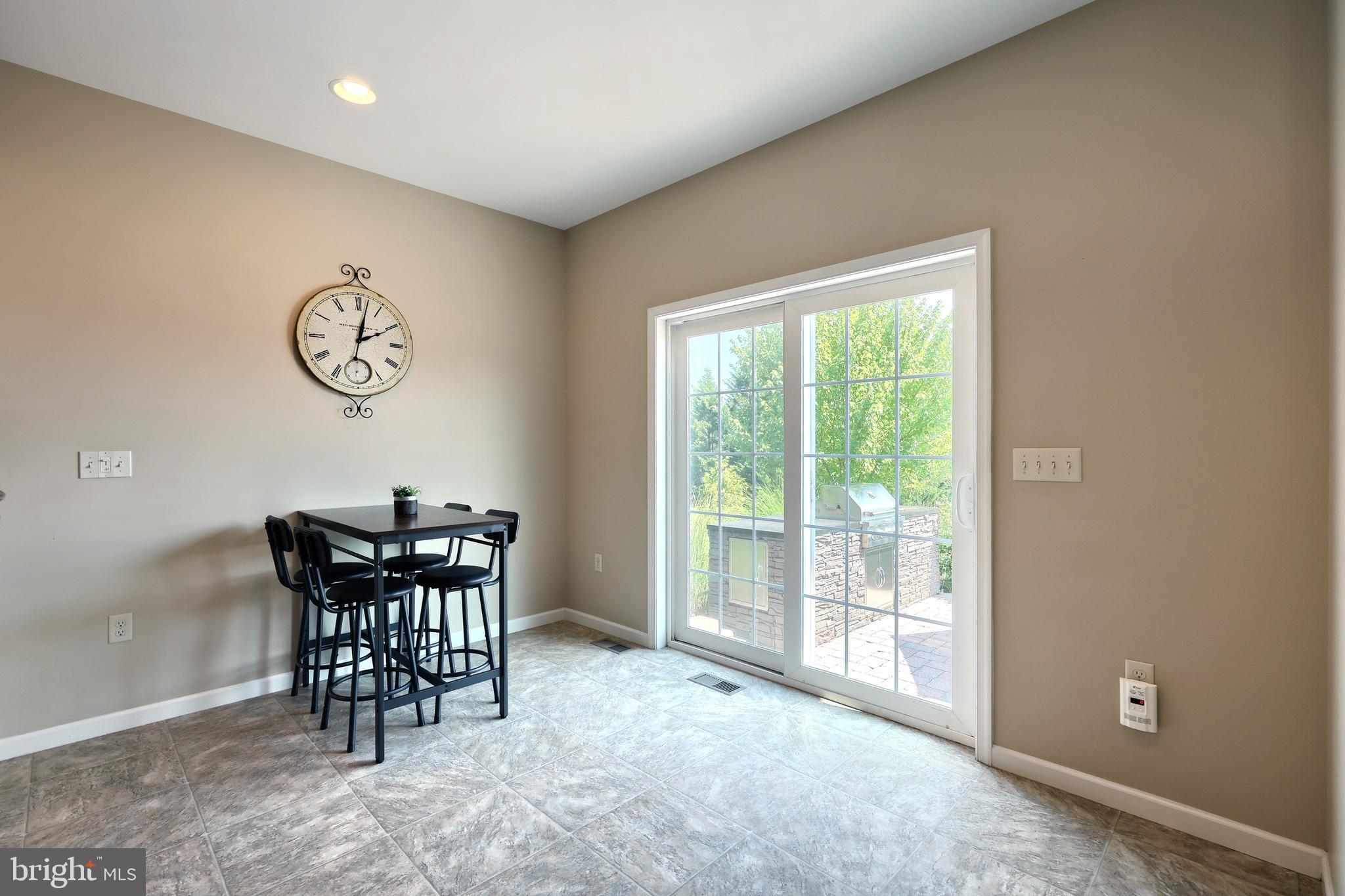 LAKE MEADE - Residential