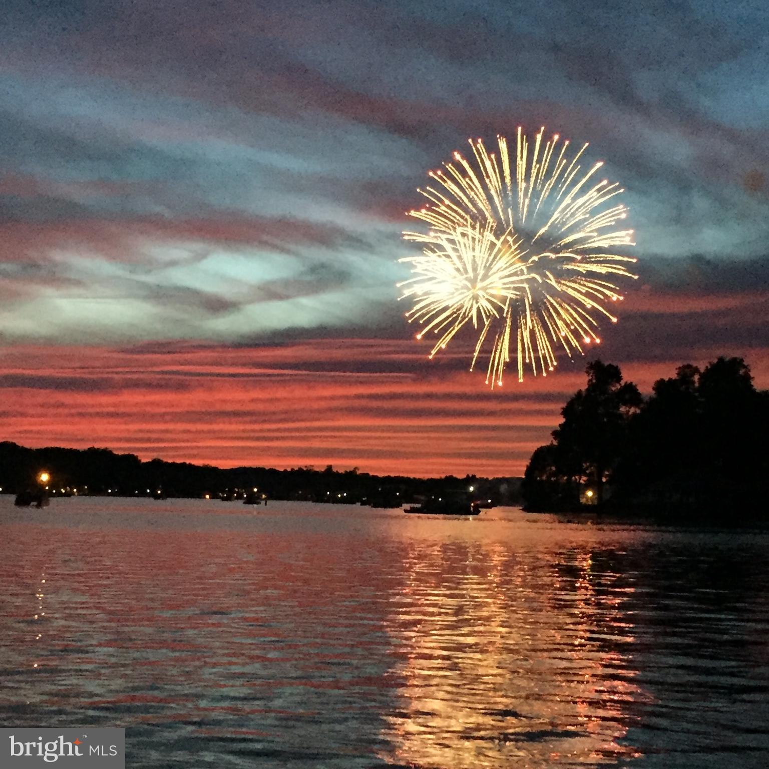 LAKE MEADE - Residential