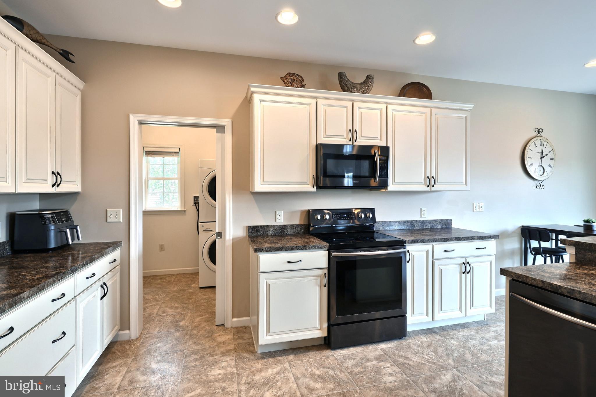 LAKE MEADE - Residential