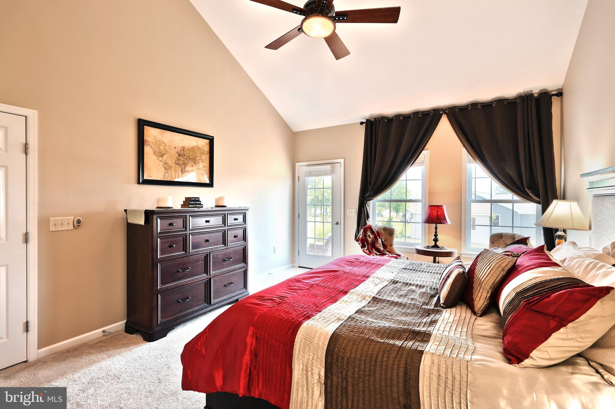 LAKE MEADE - Residential