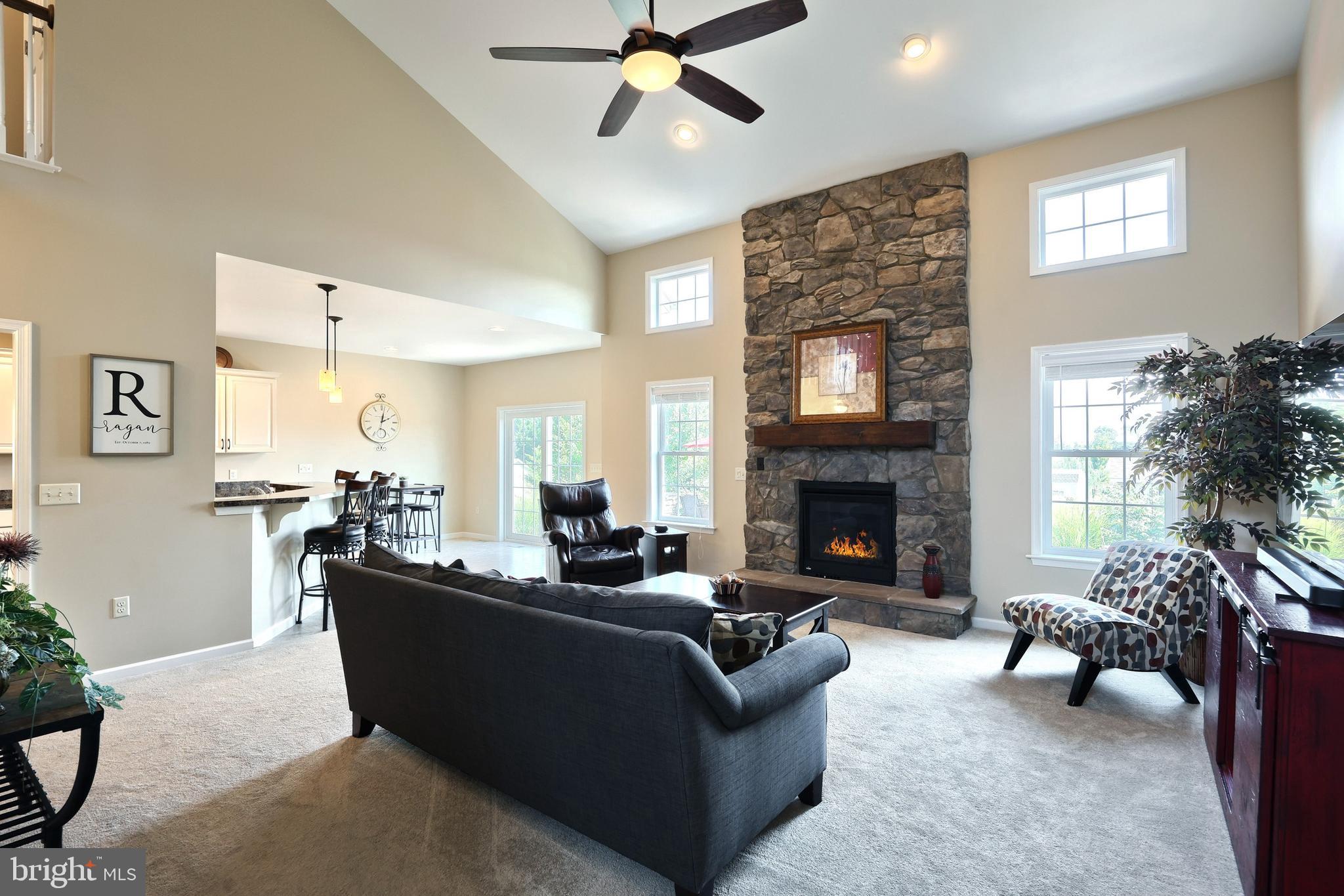 LAKE MEADE - Residential