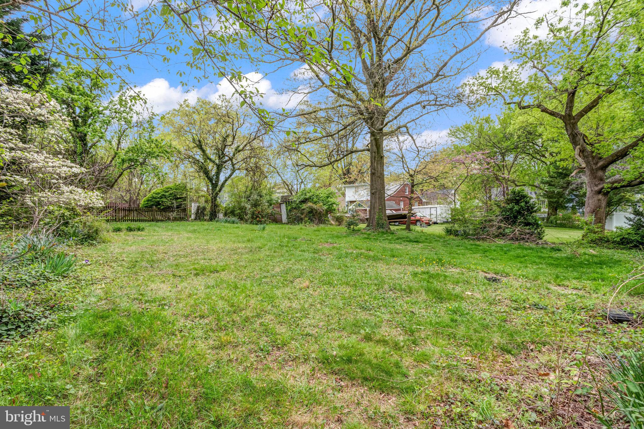 DOUGLAS PARK - Residential Lease