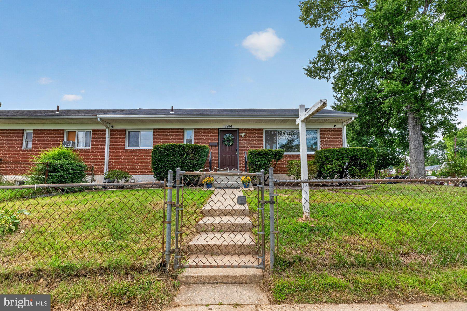 7914 W PARK DRIVE