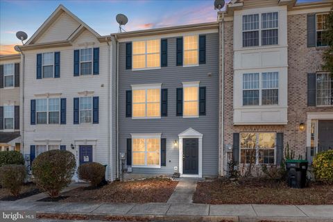 808 PENDLETON LANE STRASBURG VA 22657